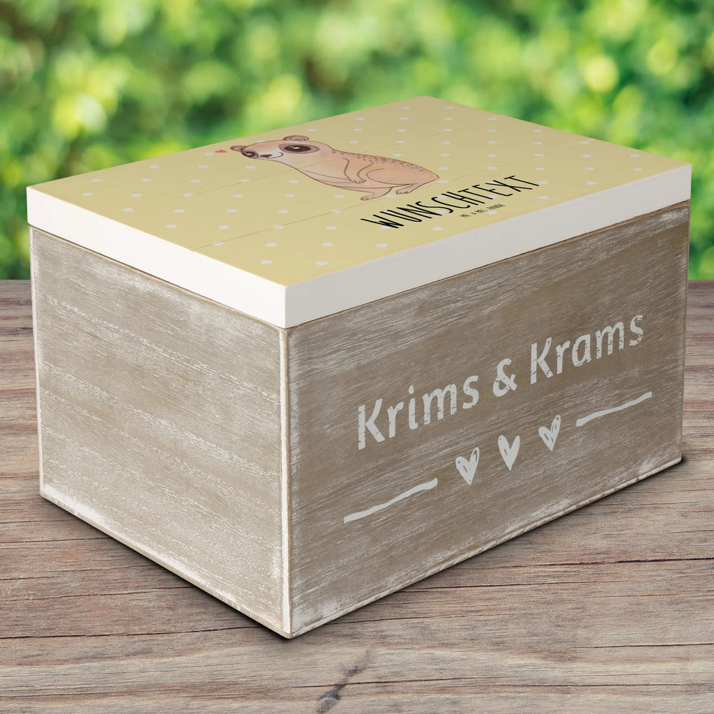 Personalisierte Holzkiste Plumplori Glücklich Holzkiste mit Namen, Kiste mit Namen, Schatzkiste mit Namen, Truhe mit Namen, Schatulle mit Namen, Erinnerungsbox mit Namen, Erinnerungskiste, mit Namen, Dekokiste mit Namen, Aufbewahrungsbox mit Namen, Holzkiste Personalisiert, Kiste Personalisiert, Schatzkiste Personalisiert, Truhe Personalisiert, Schatulle Personalisiert, Erinnerungsbox Personalisiert, Erinnerungskiste Personalisiert, Dekokiste Personalisiert, Aufbewahrungsbox Personalisiert, Geschenkbox personalisiert, GEschenkdose personalisiert, Tiermotive, Gute Laune, lustige Sprüche, Tiere, Plumplori, Niedlich, Glück