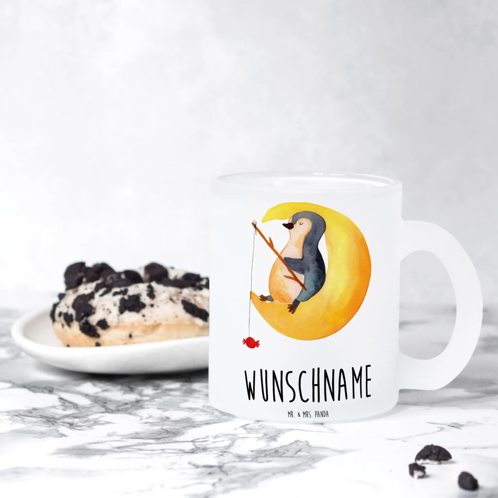 Personalisierte Teetasse Pinguin Mond Personalisierte Teetasse, Personalisiertes Teeglas, Personalisierter Teebecher, Personalisierte Glas Teetasse, Personalisierte Teetasse aus Glas, Teetasse mit Namen, Teeglas mit Namen, Teebecher mit Namen, Glas Teetasse mit Namen, Teetasse aus Glas mit Namen, Teetasse Wunschname, Teetasse selbst gestalten., Pinguin, Pinguine, Spruch, schlafen, Nachtruhe, Einschlafen, Schlafzimmer, Schlafstörungen, Gästezimmer