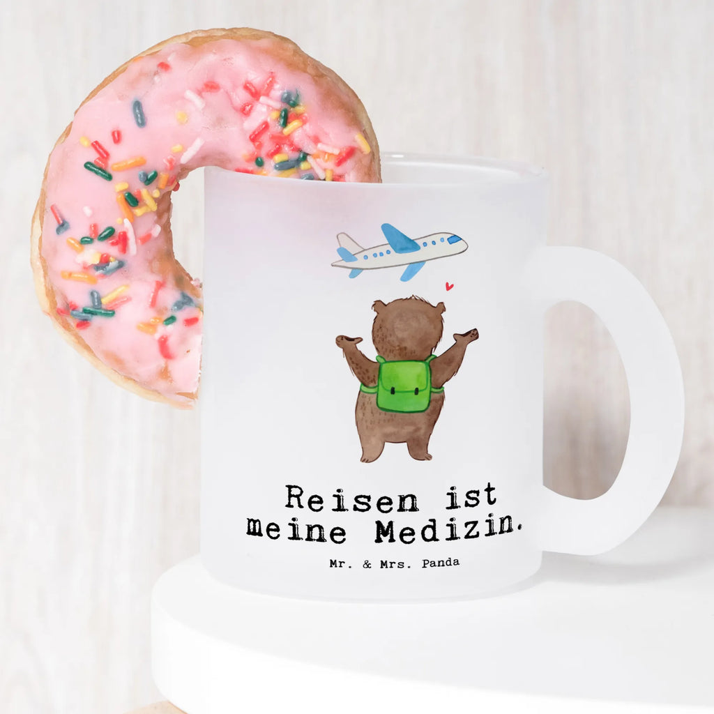 Teetasse Bär Reisen Teetasse, Teeglas, Teebecher, Tasse mit Henkel, Tasse, Glas Teetasse, Teetasse aus Glas, Geschenk, Sport, Sportart, Hobby, Schenken, Danke, Dankeschön, Auszeichnung, Gewinn, Sportler, Reisen, Weltreise, Urlaub, Urlaube, Auslandsjahr, Austauschjahr, Schüleraustausch, Reisegruppe, Reiseveranstalter, Reisebüro