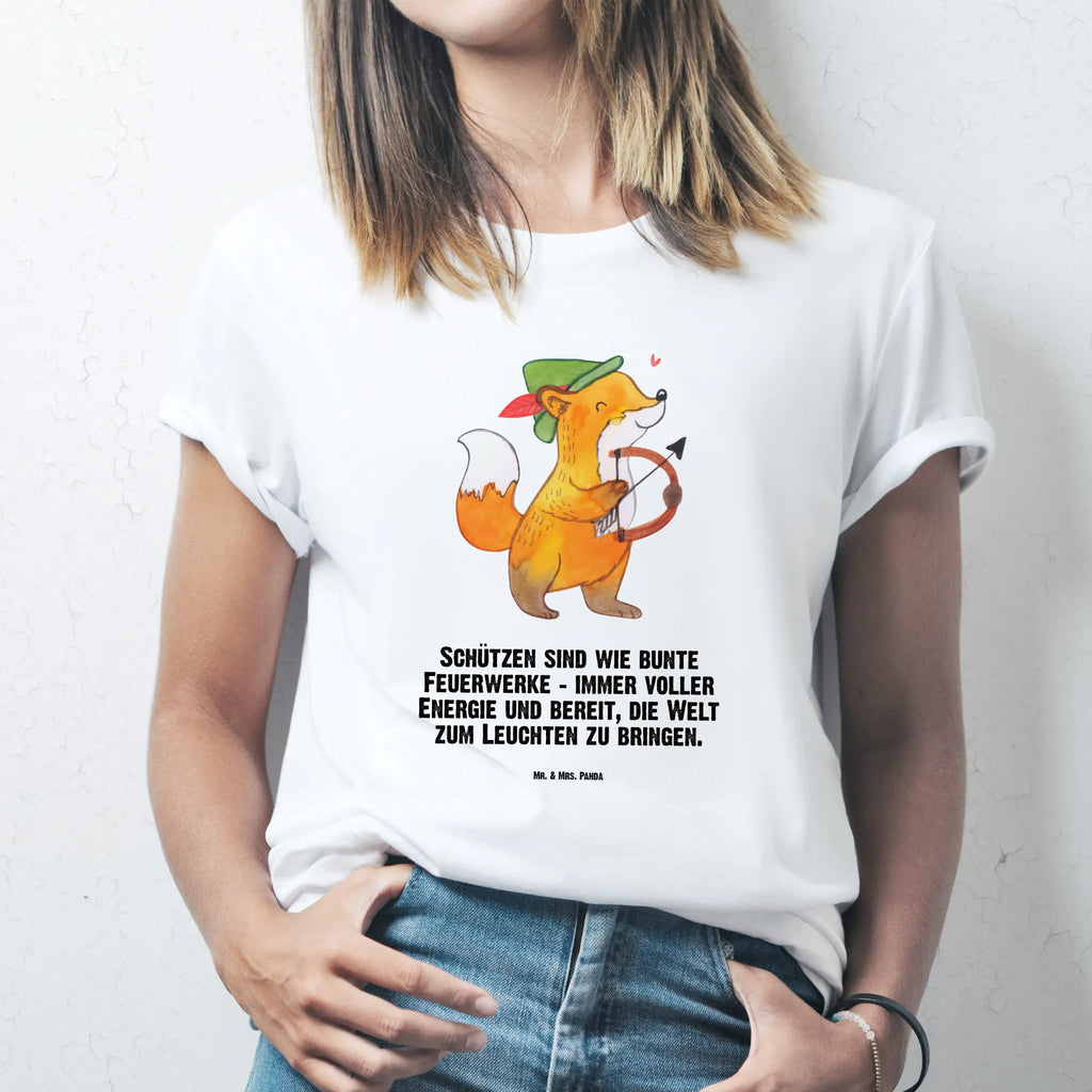 T-Shirt Standard Schütze Astrologie T-Shirt, Shirt, Tshirt, Lustiges T-Shirt, T-Shirt mit Spruch, Party, Junggesellenabschied, Jubiläum, Geburstag, Herrn, Damen, Männer, Frauen, Schlafshirt, Nachthemd, Sprüche, Tierkreiszeichen, Sternzeichen, Horoskop, Astrologie, Aszendent, Schütze, Geschenkidee, Geburtstagsgeschenk