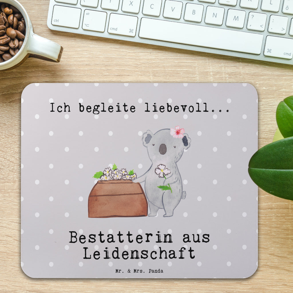 Mauspad Bestatterin aus Leidenschaft Mousepad, Computer zubehör, Büroausstattung, PC Zubehör, Arbeitszimmer, Mauspad, Einzigartiges Mauspad, Designer Mauspad, Mausunterlage, Mauspad Büro, Beruf, Ausbildung, Jubiläum, Abschied, Rente, Kollege, Kollegin, Geschenk, Schenken, Arbeitskollege, Mitarbeiter, Firma, Danke, Dankeschön