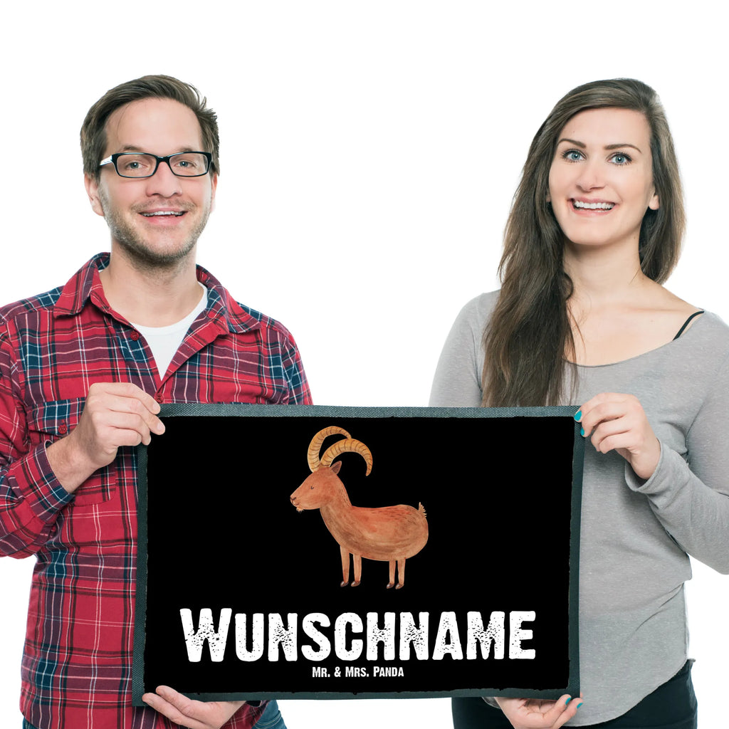 Personalisierte Fußmatte Sternzeichen Steinbock Personalisierte Fußmatte, Fußmatte mit Namen, Personalisieruung, Personalisiert, Fußmatte bedrucken, Türvorleger mit Namen, Haustürmatte personalisiert, Namensfussmatte, Wunschnamen, Bedrucken, Türvorleger personalisiert, Tierkreiszeichen, Sternzeichen, Horoskop, Astrologie, Aszendent, Steinböcke, Steinbock Geschenk, Steinbock Sternzeichen, Geschenk Dezember, Geschenk Januar, Geburtstag Dezember, Geburtstag Januar, Ziege, Bock