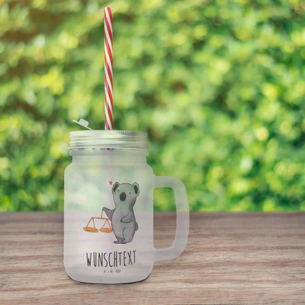 Personalisiertes Trinkglas Mason Jar Waage Astrologie Personalisiertes Mason Jar, Personalisiertes Glas, Personalisiertes Trinkglas, Personalisiertes Henkelglas, Personalisiertes Sommerglas, Personalisiertes Einmachglas, Personalisiertes Cocktailglas, Personalisiertes Cocktail-Glas, mit Namen, Wunschtext, Wunschnamen, Mason Jar selbst bedrucken, Wunschglas mit Namen, Bedrucktes Trinkglas, Geschenk mit Namen, Tierkreiszeichen, Sternzeichen, Horoskop, Astrologie, Aszendent, Waage, Geschenk zum Geburtstag, Geburtstagsgeschenk, Geschenk