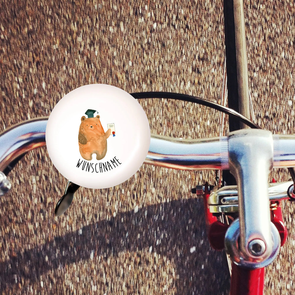 Personalisierte Fahrradklingel Prüfungsbär Personalisierte Fahrradklingel, Personalisierte Fahrradglocke, Fahrradklingel mit Namen, Fahrradglocke mit Namen, Fahrradklingel selbst gestalten, Fahrradklingel Wunschname, Fahrradklingel Personalisiert, Fahrradklingel Individuell, Individuelle Fahrradklingel, Fahrradklingel Individuell Gestalten, Bär, Teddy, Teddybär, Abitur, Prüfungen, Prüfung bestanden, Abschluss, Zeugnis, Abschlusszeugnis