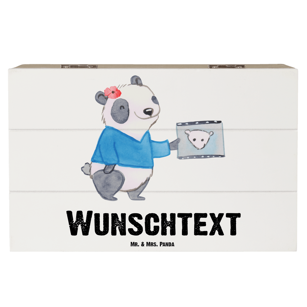 Personalisierte Holzkiste Fachärztin für Radiologie mit Herz Holzkiste mit Namen, Kiste mit Namen, Schatzkiste mit Namen, Truhe mit Namen, Schatulle mit Namen, Erinnerungsbox mit Namen, Erinnerungskiste, mit Namen, Dekokiste mit Namen, Aufbewahrungsbox mit Namen, Holzkiste Personalisiert, Kiste Personalisiert, Schatzkiste Personalisiert, Truhe Personalisiert, Schatulle Personalisiert, Erinnerungsbox Personalisiert, Erinnerungskiste Personalisiert, Dekokiste Personalisiert, Aufbewahrungsbox Personalisiert, Geschenkbox personalisiert, GEschenkdose personalisiert, Beruf, Ausbildung, Jubiläum, Abschied, Rente, Kollege, Kollegin, Geschenk, Schenken, Arbeitskollege, Mitarbeiter, Firma, Danke, Dankeschön