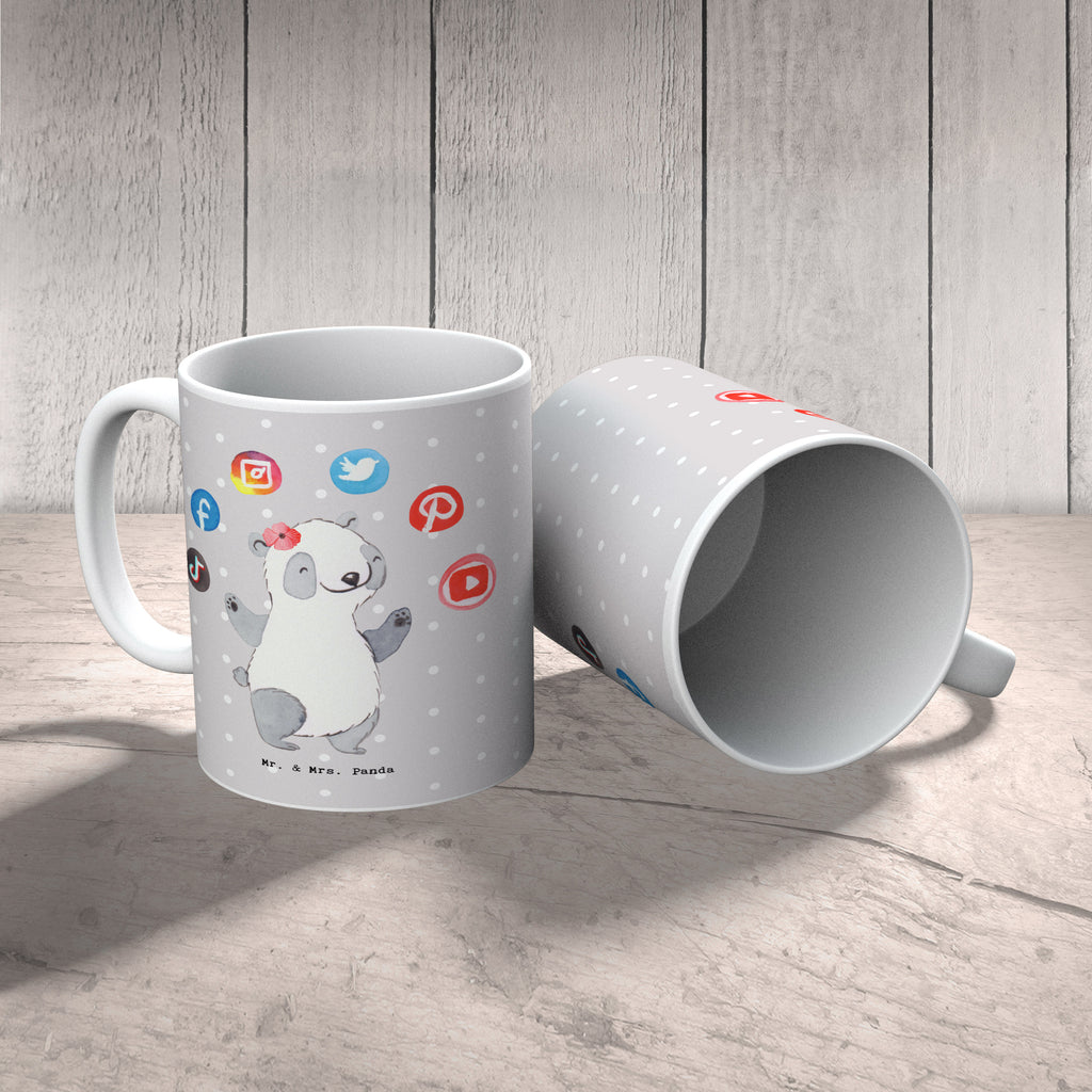 Tasse SEO Manager mit Herz Tasse, Kaffeetasse, Teetasse, Becher, Kaffeebecher, Teebecher, Keramiktasse, Porzellantasse, Büro Tasse, Geschenk Tasse, Tasse Sprüche, Tasse Motive, Kaffeetassen, Tasse bedrucken, Designer Tasse, Cappuccino Tassen, Schöne Teetassen, Beruf, Ausbildung, Jubiläum, Abschied, Rente, Kollege, Kollegin, Geschenk, Schenken, Arbeitskollege, Mitarbeiter, Firma, Danke, Dankeschön, SEO Manager, Suchmaschinenoptimierung, Digital Marketing