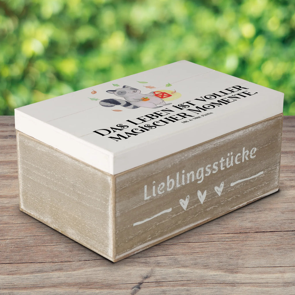 Holzkiste Waschbär Laterne Holzkiste, Kiste, Schatzkiste, Truhe, Schatulle, XXL, Erinnerungsbox, Erinnerungskiste, Dekokiste, Aufbewahrungsbox, Geschenkbox, Geschenkdose, Halloween, Deko, Martinssingen, Dekoration, Geschenke, Schenken, Halloween Deko, Trick or Treat, Süßes sonst gibt's saures, Waschbär, Laterne, Herbst