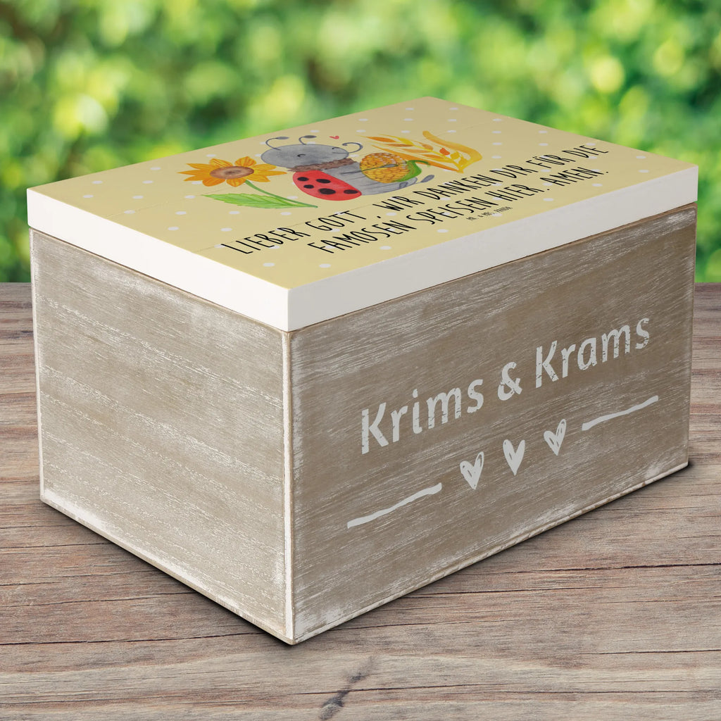 Holzkiste Erntedank Smörle Holzkiste, Kiste, Schatzkiste, Truhe, Schatulle, XXL, Erinnerungsbox, Erinnerungskiste, Dekokiste, Aufbewahrungsbox, Geschenkbox, Geschenkdose, Erntedank, Erntedankfest, Erntedank Kindergarten, Erntedankspruch, Erntedank Sprüche, Erntedankfest deko, Erntedank Deko, Erntedank mit Kindern, Thanksgiving, Erntedank Spruchbild, Sonnenblumen, Maiskolben