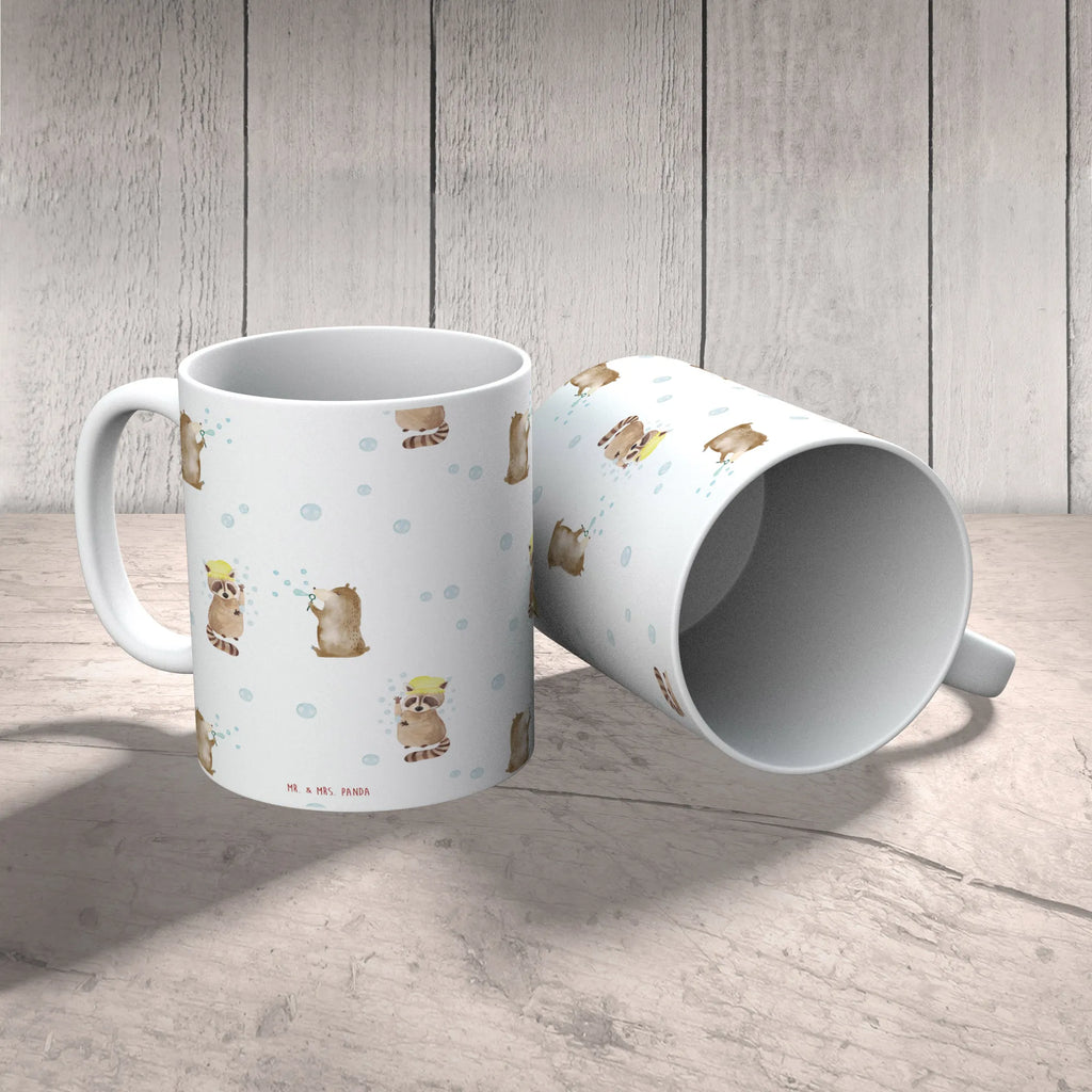 Tasse Waschbär Muster Tasse, Kaffeetasse, Teetasse, Becher, Kaffeebecher, Teebecher, Keramiktasse, Porzellantasse, Büro Tasse, Geschenk Tasse, Tasse Sprüche, Tasse Motive, Kaffeetassen, Tasse bedrucken, Designer Tasse, Cappuccino Tassen, Schöne Teetassen, Tiermotive, Gute Laune, lustige Sprüche, Tiere, Waschbär, Tagträumen, Plan, Fröhlich, waschen, Seifenblasen