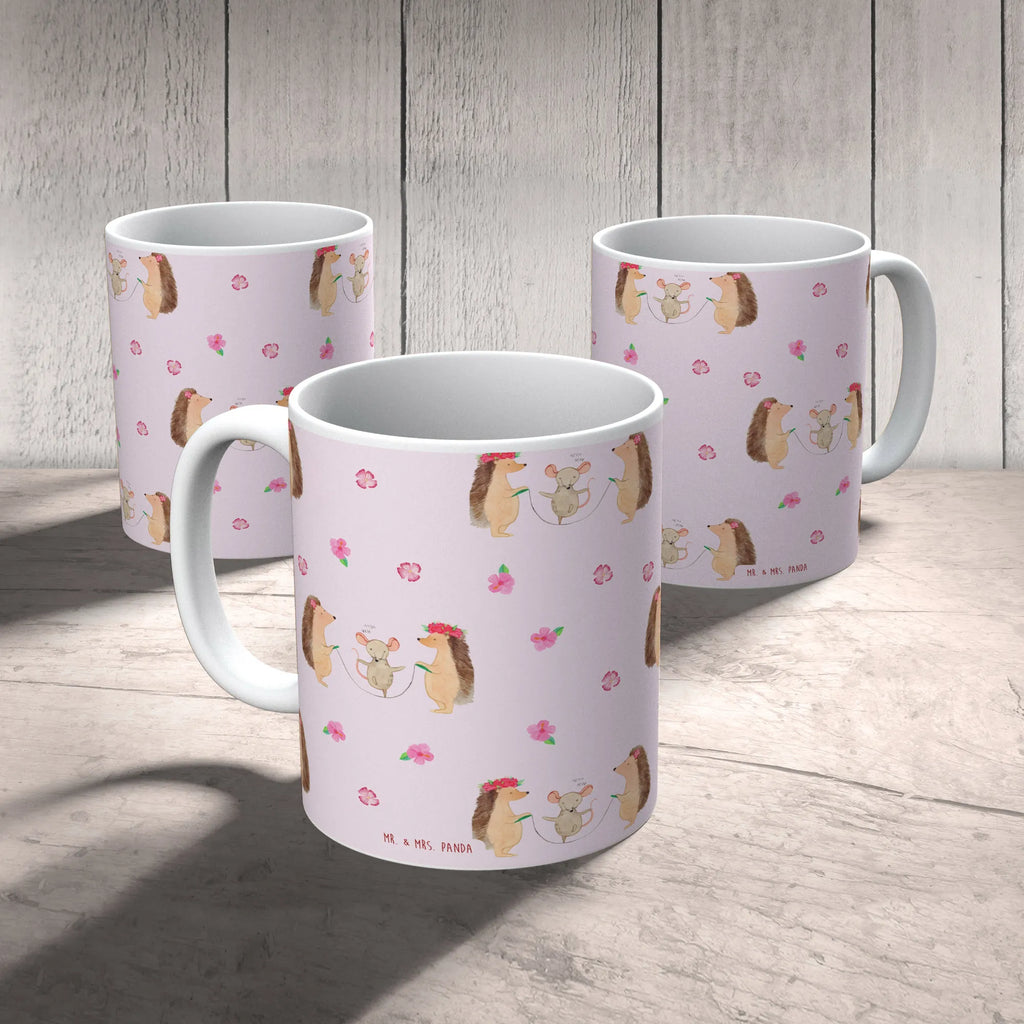 Tasse Igel Seilhüpfen Muster Tasse, Kaffeetasse, Teetasse, Becher, Kaffeebecher, Teebecher, Keramiktasse, Porzellantasse, Büro Tasse, Geschenk Tasse, Tasse Sprüche, Tasse Motive, Kaffeetassen, Tasse bedrucken, Designer Tasse, Cappuccino Tassen, Schöne Teetassen, Tiermotive, Gute Laune, lustige Sprüche, Tiere, Igel, Maus, Seilspringen, Seilhüpfen, Kinder, Kindergarten