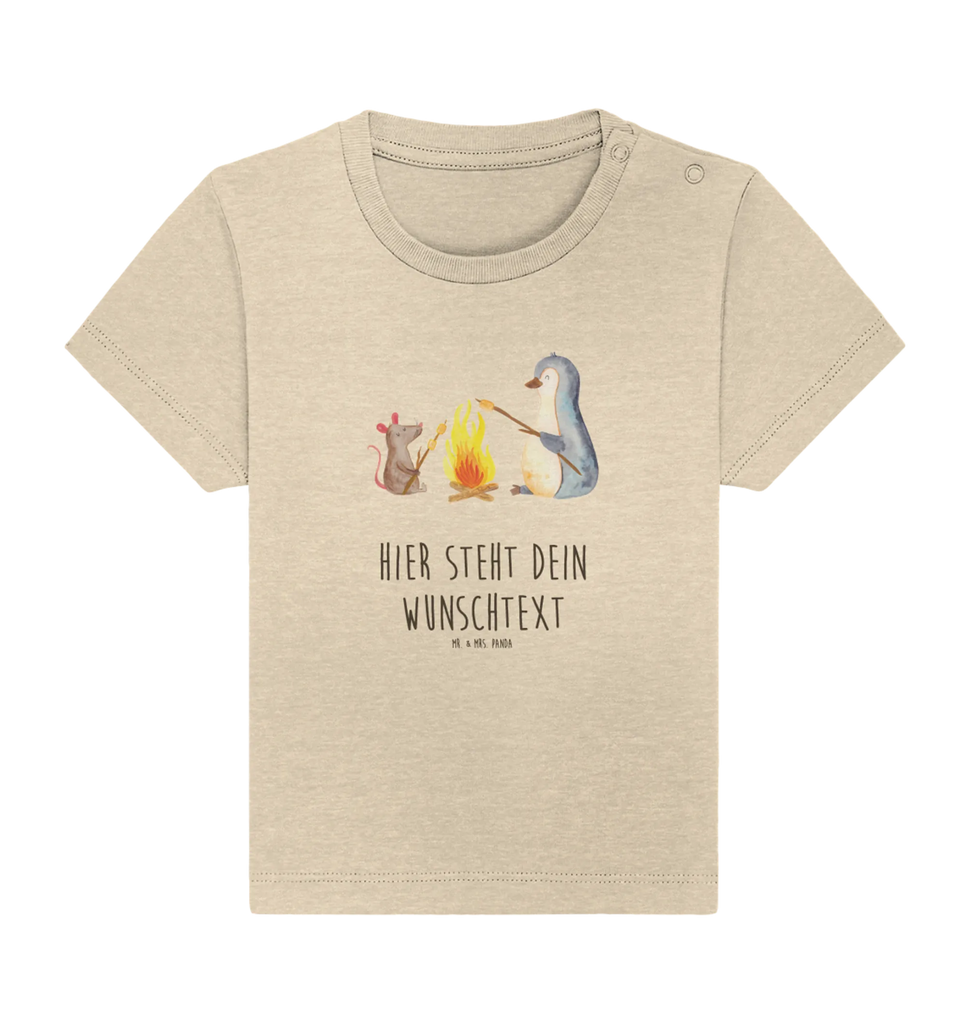 Personalisiertes Baby Shirt Pinguin Lagerfeuer Personalisiertes Baby T-Shirt, Personalisiertes Jungen Baby T-Shirt, Personalisiertes Mädchen Baby T-Shirt, Personalisiertes Shirt, Pinguin, Maus, Pinguine, Lagerfeuer, Leben, Arbeit, Job, Motivation, Büro, Büroalltag, Lebensspruch, Lebensmotivation, Neustart, Liebe, grillen, Feuer, Marshmallows