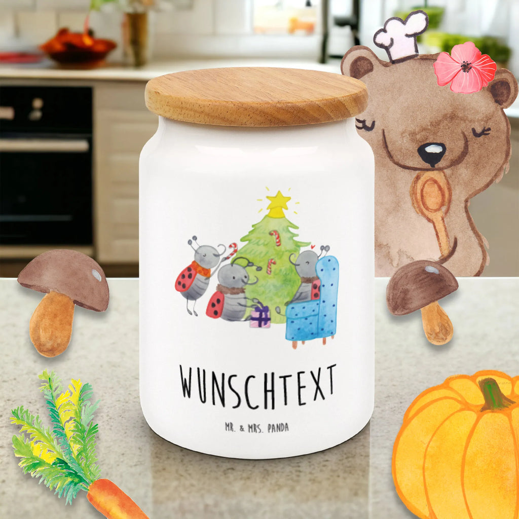 Personalized Storage Jar Christmas Smörle Personalisierte Vorratsdose, Personalisierte Keksdose, Personalisierte Keramikdose, Personalisierte Leckerlidose, Personalisierte Dose, Personalisierter Vorratsbehälter, Personalisierte Aufbewahrungsdose, Winter, Weihnachten, Weihnachtsdeko, Nikolaus, Advent, Heiligabend, Wintermotiv, Weihnachtsbaum, Geschenk, Pfefferminzstange, Tannennadeln