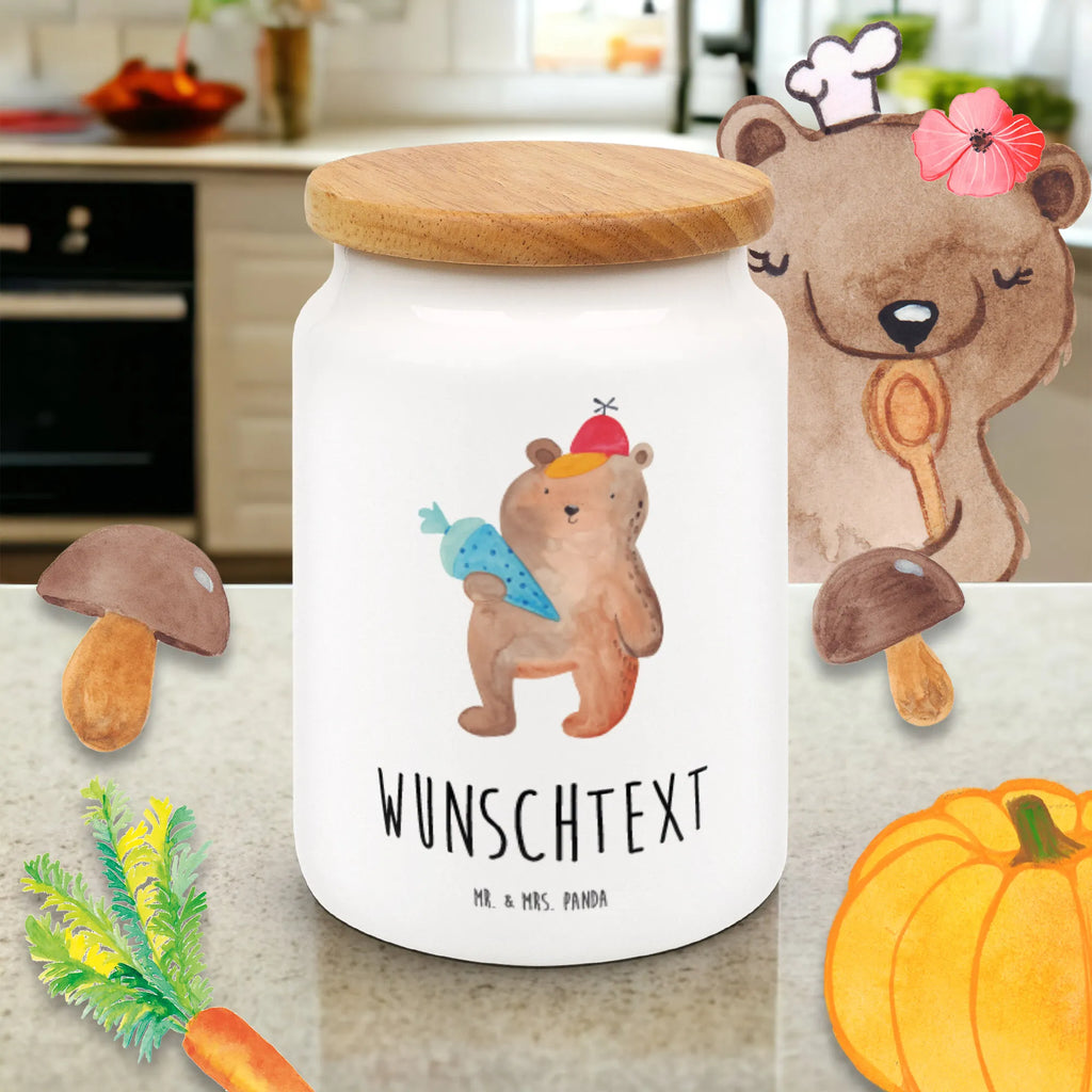 Personalisierte Vorratsdose Bär mit Schultüte Personalisierte Vorratsdose, Personalisierte Keksdose, Personalisierte Keramikdose, Personalisierte Leckerlidose, Personalisierte Dose, Personalisierter Vorratsbehälter, Personalisierte Aufbewahrungsdose, Bär, Teddy, Teddybär, Bär Motiv, Schultüte, Erster Schultag Geschenk, Einschulung Geschenk, Schule Geschenk, Grundschule, Schulanfang, Schulbeginn