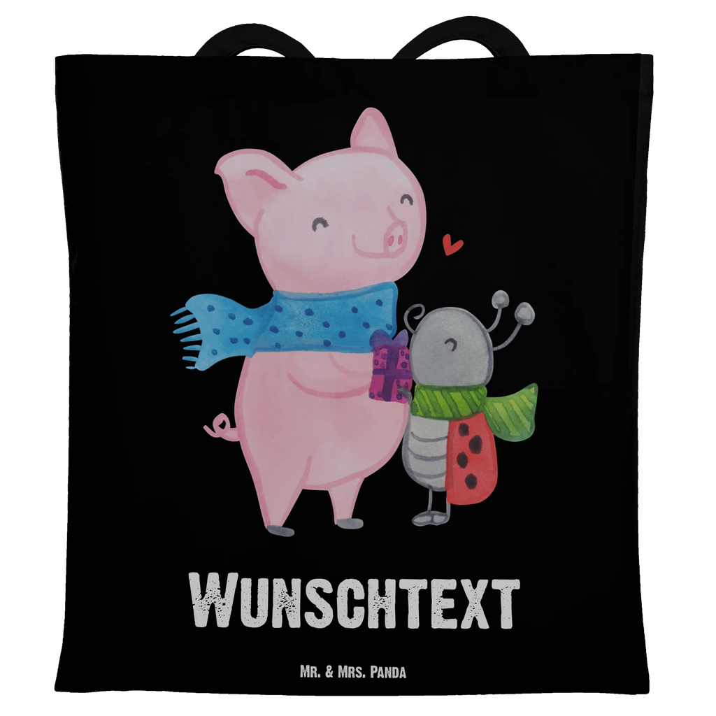 Personalisierte Tragetasche Glühschwein Smörle Personalisierte Beuteltasche, Personalisierter Beutel, Personalisierte Einkaufstasche, Personalisierter Jutebeutel, Personalisierter Stoffbeutel, Tragetasche mit Namen, Einkaufstasche mit Namen, Stoffbeutel mit Namen, Personalisierte Tasche, Personalisierte Jutetasche, Personalisierte Kindergartentasche, Winter, Weihnachten, Weihnachtsdeko, Nikolaus, Advent, Heiligabend, Wintermotiv, Handgezeichnetes Glühschwein, Kreatives Glühschwein Design, Winterlicher Glühwein Spruch, Glühwein Liebhaber Geschenk, Herzliches Marienkäfer Motiv, Marienkäfer in Winterkleidung, Glühwein ist köstlich Spruch, Smörle der stolze Marienkäfer, Süßer Marienkäfer gibt Geschenk, Romantische Geschenkidee Glühwein