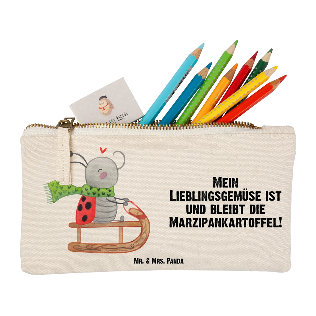 Schminktasche Smörle Rodeln Schminktasche, Kosmetiktasche, Kosmetikbeutel, Stiftemäppchen, Etui, Federmappe, Makeup, XXL, Schminketui, Kosmetiketui, Schlamperetui, Winter, Weihnachten, Weihnachtsdeko, Nikolaus, Advent, Heiligabend, Wintermotiv, Schlittenfahren, Smörle, Marzipan