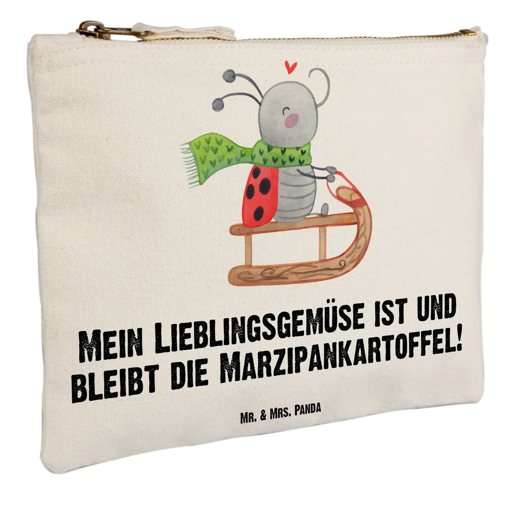 Schminktasche Smörle Rodeln Schminktasche, Kosmetiktasche, Kosmetikbeutel, Stiftemäppchen, Etui, Federmappe, Makeup, XXL, Schminketui, Kosmetiketui, Schlamperetui, Winter, Weihnachten, Weihnachtsdeko, Nikolaus, Advent, Heiligabend, Wintermotiv, Schlittenfahren, Smörle, Marzipan