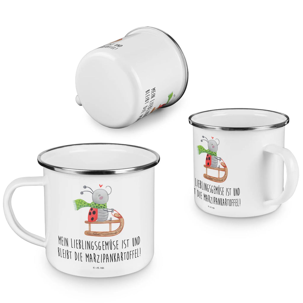 Camping Emaille Tasse Smörle Rodeln Campingtasse, Trinkbecher, Metalltasse, Outdoor Tasse, Emaille Trinkbecher, Blechtasse Outdoor, Emaille Campingbecher, Edelstahl Trinkbecher, Metalltasse für Camping, Kaffee Blechtasse, Camping Tasse Metall, Emaille Tasse, Emaille Becher, Tasse Camping, Tasse Emaille, Emaille Tassen, Camping Becher, Metall Tasse, Camping Tassen, Blechtasse, Emaille Tasse Camping, Camping Tasse Emaille, Emailletasse, Camping Tassen Emaille, Campingbecher, Blechtassen, Outdoor Becher, Campingtassen, Emaille Becher Camping, Camping Becher Edelstahl, Winter, Weihnachten, Weihnachtsdeko, Nikolaus, Advent, Heiligabend, Wintermotiv, Schlittenfahren, Smörle, Marzipan