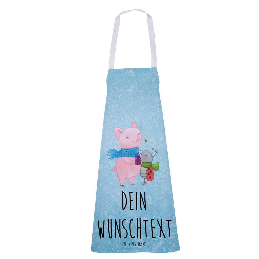 Personalisierte Kochschürze Glühschwein Smörle Personalisierte Kochschürze, Personalisierte Schürze, Personalisierte Backschürze, Personalisierte Küchenschürze, Personalisierte Grillschürze, Personalisierte Latzschürze, Kochschürze mit Namen, Schürze mit Namen, Backschürze mit Namen, Küchenschürze mit Namen, Grillschürze mit Namen, Latzschürze mit Namen, Schürze bedrucken, Kochschürze personalisiert, Kochschürze personalisieren, Personalisierte Kochschürzen, Schürze personalisiert, Grillschürze personalisieren, Schürze personalisieren, Grillschürze personalisiert, Kochschürze bedrucken, Kochschürze selbst gestalten, Schürze selbst gestalten, Grillschürze bedrucken, Winter, Weihnachten, Weihnachtsdeko, Nikolaus, Advent, Heiligabend, Wintermotiv, Handgezeichnetes Glühschwein, Kreatives Glühschwein Design, Winterlicher Glühwein Spruch, Glühwein Liebhaber Geschenk, Herzliches Marienkäfer Motiv, Marienkäfer in Winterkleidung, Glühwein ist köstlich Spruch, Smörle der stolze Marienkäfer, Süßer Marienkäfer gibt Geschenk, Romantische Geschenkidee Glühwein