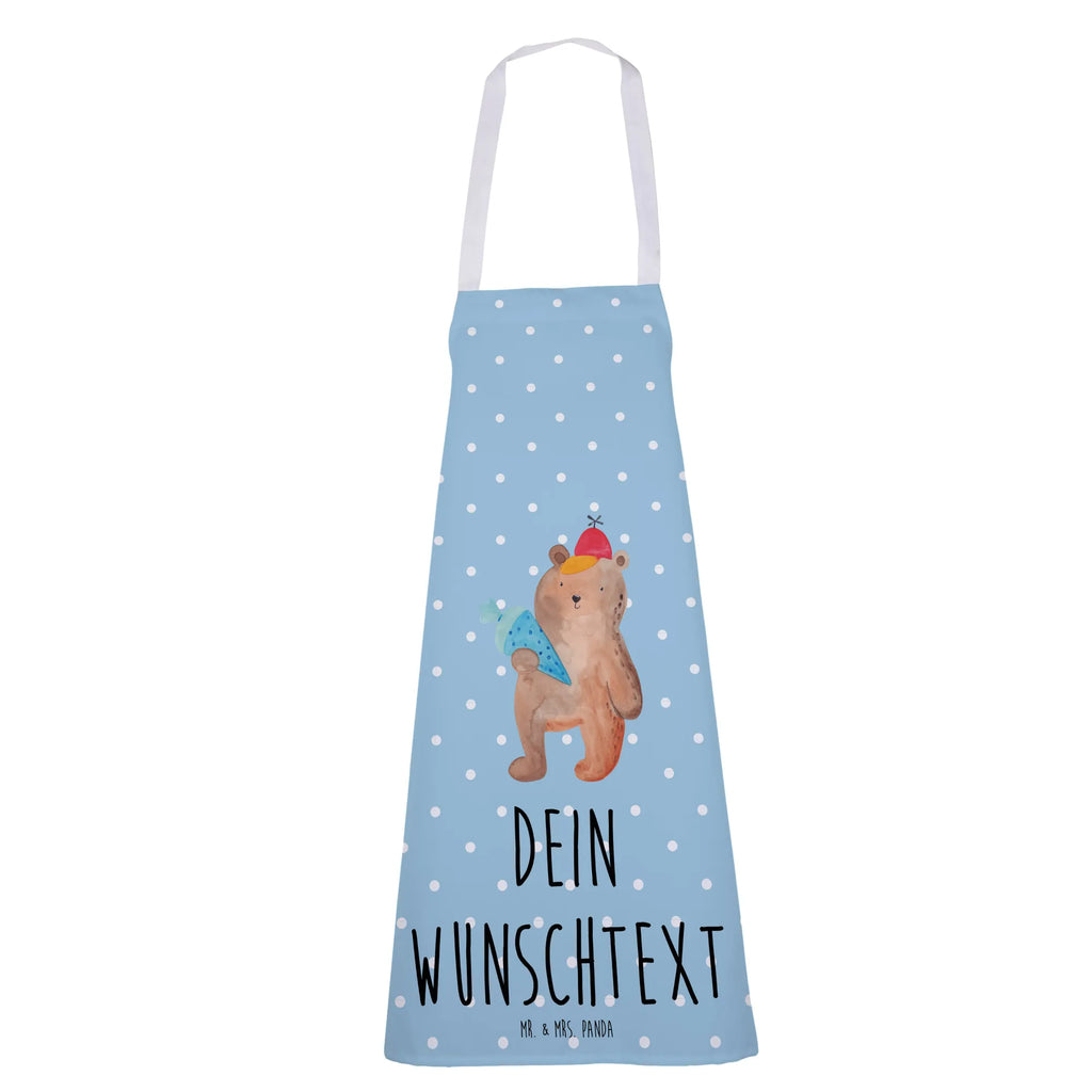 Personalisierte Kochschürze Bär mit Schultüte Personalisierte Kochschürze, Personalisierte Schürze, Personalisierte Backschürze, Personalisierte Küchenschürze, Personalisierte Grillschürze, Personalisierte Latzschürze, Kochschürze mit Namen, Schürze mit Namen, Backschürze mit Namen, Küchenschürze mit Namen, Grillschürze mit Namen, Latzschürze mit Namen, Schürze bedrucken, Kochschürze personalisiert, Kochschürze personalisieren, Personalisierte Kochschürzen, Schürze personalisiert, Grillschürze personalisieren, Schürze personalisieren, Grillschürze personalisiert, Kochschürze bedrucken, Kochschürze selbst gestalten, Schürze selbst gestalten, Grillschürze bedrucken, Bär, Teddy, Teddybär, Bär Motiv, Schultüte, Erster Schultag Geschenk, Einschulung Geschenk, Schule Geschenk, Grundschule, Schulanfang, Schulbeginn