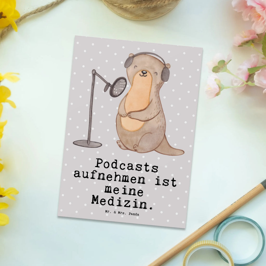 Postkarte Otter Podcast aufnehmen Postkarte, Karte, Geschenkkarte, Grußkarte, Einladung, Ansichtskarte, Geburtstagskarte, Einladungskarte, Dankeskarte, Ansichtskarten, Einladung Geburtstag, Einladungskarten Geburtstag, Geschenk, Sport, Sportart, Hobby, Schenken, Danke, Dankeschön, Auszeichnung, Gewinn, Sportler, Podcast aufnehmen, Podcast produzieren, Podcasterin, Podcaster