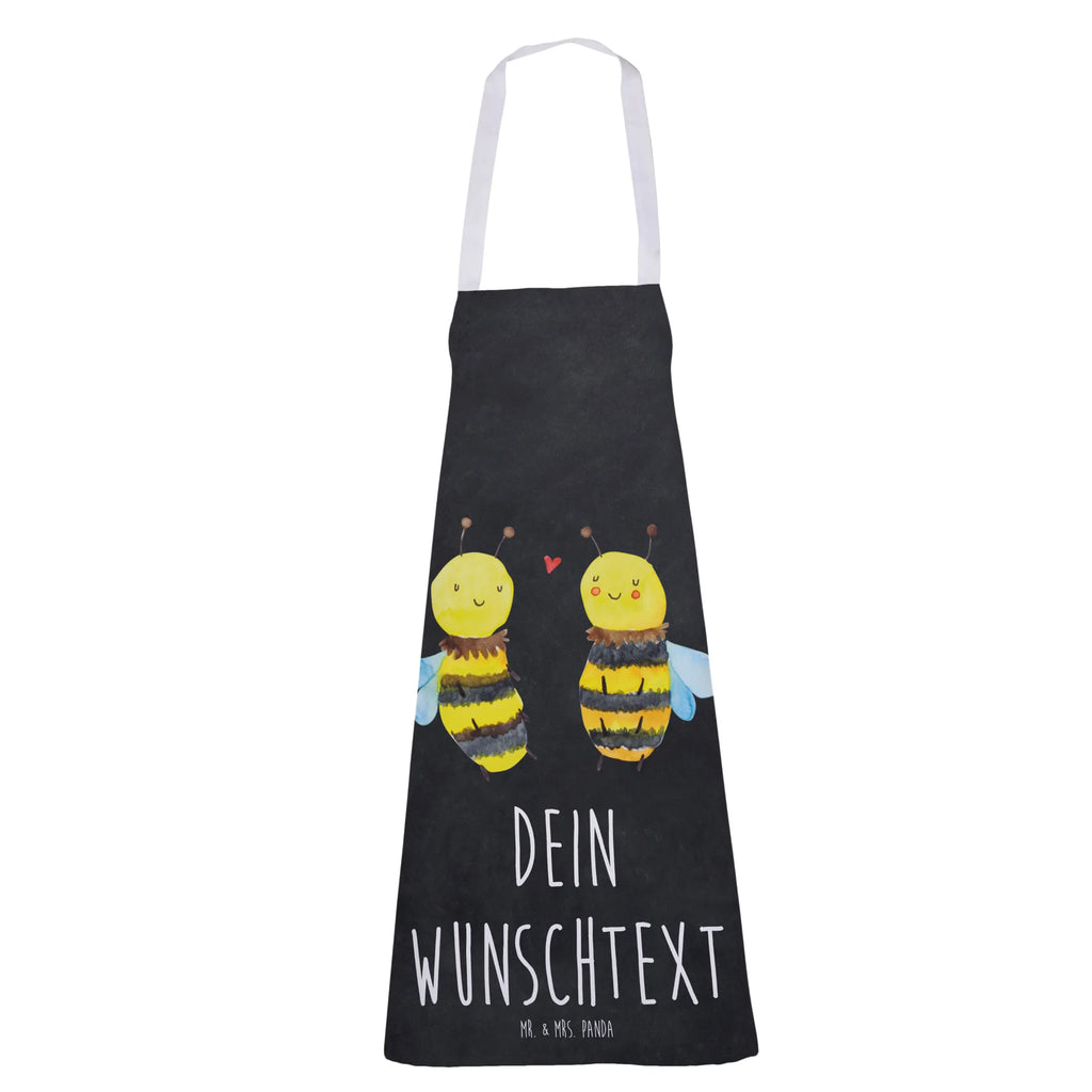 Personalisierte Kochschürze Biene Verliebt Personalisierte Kochschürze, Personalisierte Schürze, Personalisierte Backschürze, Personalisierte Küchenschürze, Personalisierte Grillschürze, Personalisierte Latzschürze, Kochschürze mit Namen, Schürze mit Namen, Backschürze mit Namen, Küchenschürze mit Namen, Grillschürze mit Namen, Latzschürze mit Namen, Schürze bedrucken, Kochschürze personalisiert, Kochschürze personalisieren, Personalisierte Kochschürzen, Schürze personalisiert, Grillschürze personalisieren, Schürze personalisieren, Grillschürze personalisiert, Kochschürze bedrucken, Kochschürze selbst gestalten, Schürze selbst gestalten, Grillschürze bedrucken, Biene, Wespe, Hummel