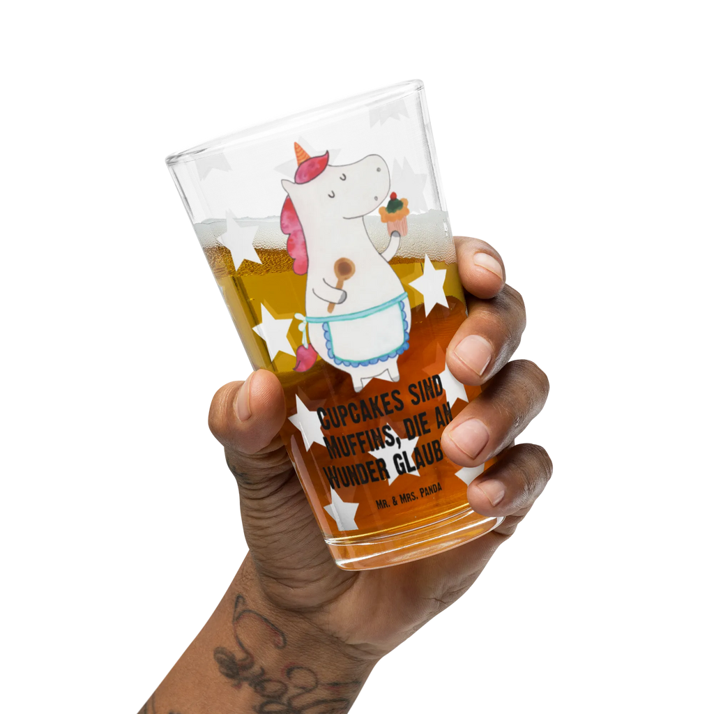 Premium Trinkglas Einhorn Küchenfee Trinkglas, Glas, Pint Glas, Bierglas, Cocktail Glas, Wasserglas, Einhorn, Einhörner, Einhorn Deko, Pegasus, Unicorn, backen, Muffin, Motivation, Träumer, träumen, Bäckerin, Hobbykoch, Koch, Torte, Kuchen