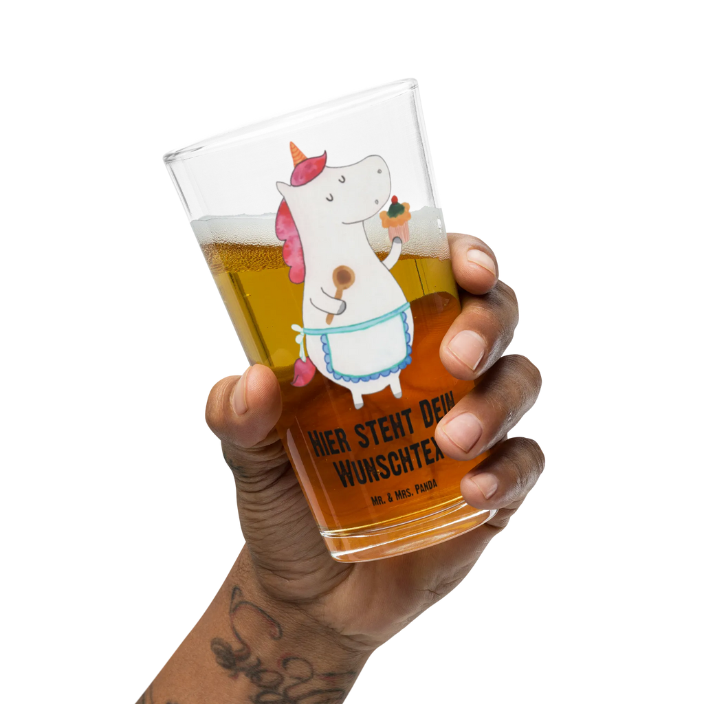 Personalisiertes Trinkglas Einhorn Küchenfee Personalisiertes Trinkglas, Personalisiertes Glas, Personalisiertes Pint Glas, Personalisiertes Bierglas, Personalisiertes Cocktail Glas, Personalisiertes Wasserglas, Glas mit Namen, Glas selber bedrucken, Wunschtext, Selbst drucken, Wunschname, Einhorn, Einhörner, Einhorn Deko, Pegasus, Unicorn, backen, Muffin, Motivation, Träumer, träumen, Bäckerin, Hobbykoch, Koch, Torte, Kuchen