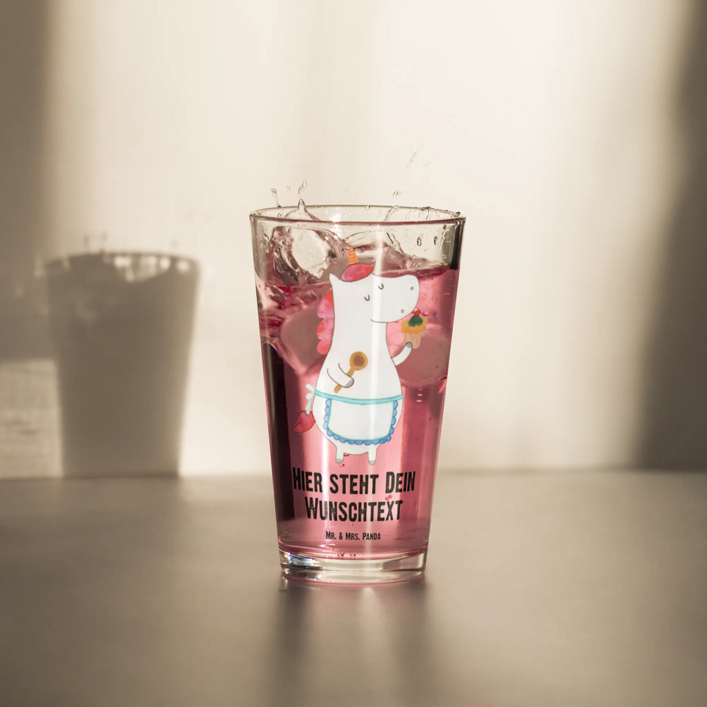 Personalisiertes Trinkglas Einhorn Küchenfee Personalisiertes Trinkglas, Personalisiertes Glas, Personalisiertes Pint Glas, Personalisiertes Bierglas, Personalisiertes Cocktail Glas, Personalisiertes Wasserglas, Glas mit Namen, Glas selber bedrucken, Wunschtext, Selbst drucken, Wunschname, Einhorn, Einhörner, Einhorn Deko, Pegasus, Unicorn, backen, Muffin, Motivation, Träumer, träumen, Bäckerin, Hobbykoch, Koch, Torte, Kuchen