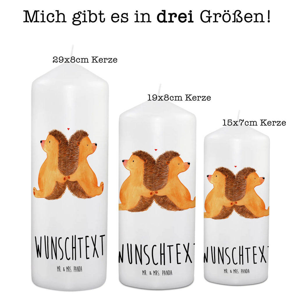 Personalisierte Kerze Igel händchenhaltend Kerze, Taufkerze, Kommunionskerze, Geburtstagskerze, Geschenk Kerze, Taufgeschenk Kerze, Kerze mit Druck, Besondere Kerze, Geschenkidee Kerze, Kerze für Kommunion, kerze personalisiert, personalisierte kerze, personalisierte kerzen, Liebe, Partner, Freund, Freundin, Ehemann, Ehefrau, Heiraten, Verlobung, Heiratsantrag, Liebesgeschenk, Jahrestag, Hocheitstag, Igel, Igelliebe, Hand in Hand, Liebesbeweis, große Liebe, Liebesbotschaft, Hochzeit, Lieblingsmensch, Gemeinsamkeit, Love, Geschenk für zwei