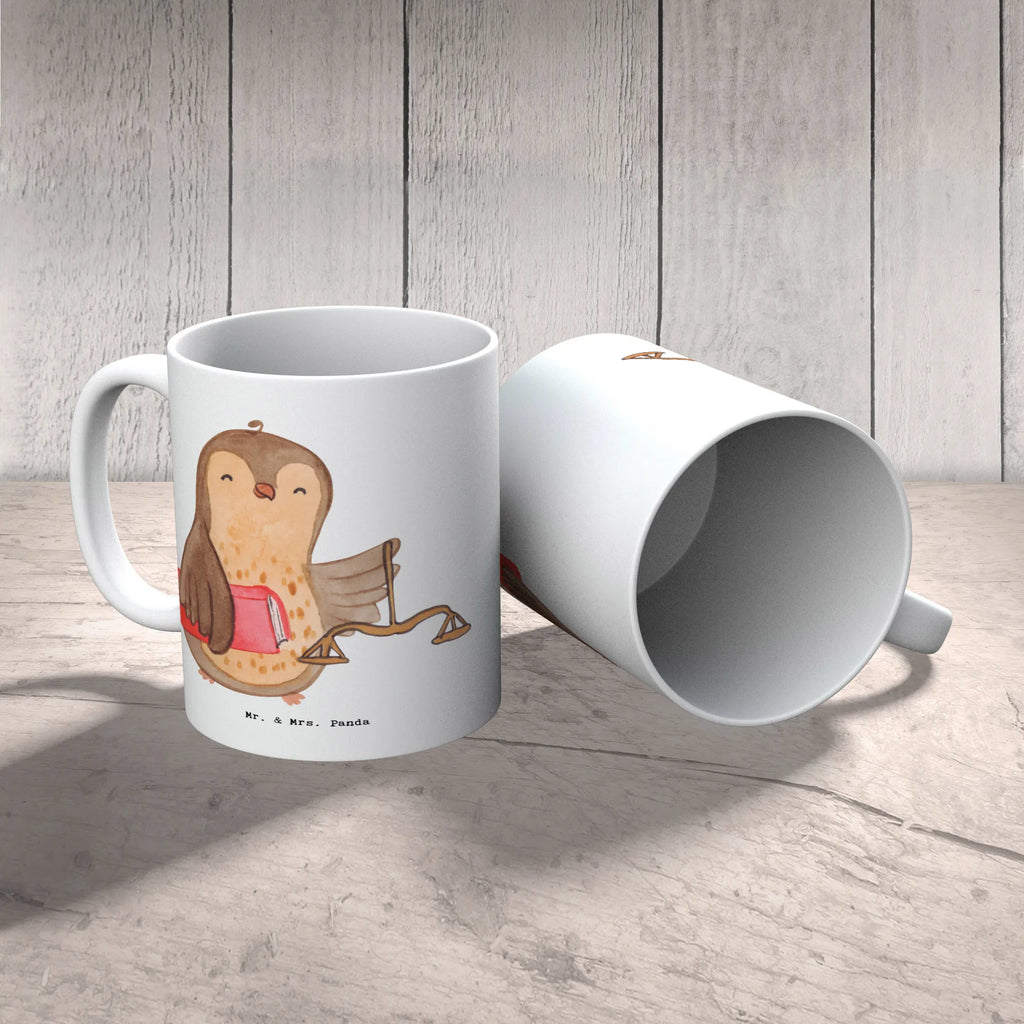 Tasse Jurist mit Herz Tasse, Kaffeetasse, Teetasse, Becher, Kaffeebecher, Teebecher, Keramiktasse, Porzellantasse, Büro Tasse, Geschenk Tasse, Tasse Sprüche, Tasse Motive, Kaffeetassen, Tasse bedrucken, Designer Tasse, Cappuccino Tassen, Schöne Teetassen, Beruf, Ausbildung, Jubiläum, Abschied, Rente, Kollege, Kollegin, Geschenk, Schenken, Arbeitskollege, Mitarbeiter, Firma, Danke, Dankeschön, Jurist, Anwalt, Jura Studium, Master of laws, Staatsexamen, Jurastudent, Anwaltskanzlei