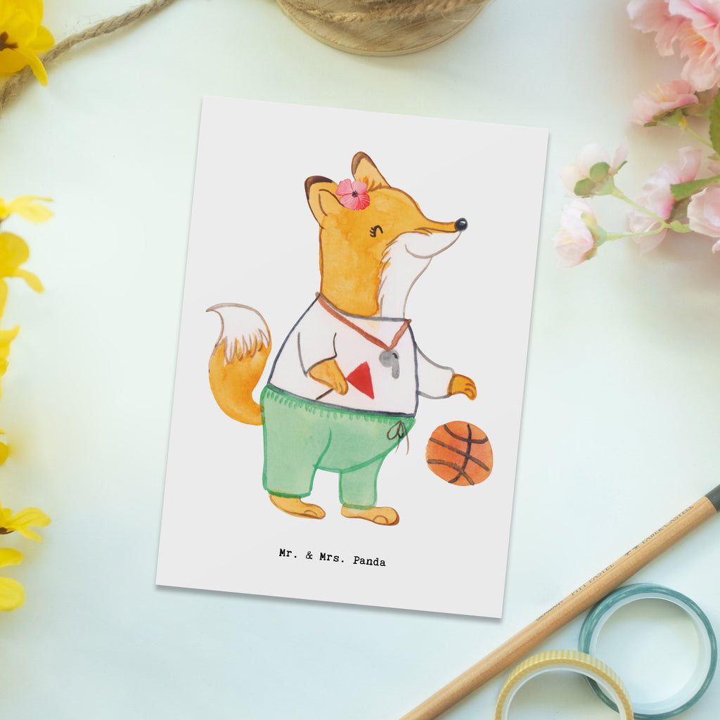 Postkarte Basketballtrainerin mit Herz Postkarte, Karte, Geschenkkarte, Grußkarte, Einladung, Ansichtskarte, Geburtstagskarte, Einladungskarte, Dankeskarte, Ansichtskarten, Einladung Geburtstag, Einladungskarten Geburtstag, Beruf, Ausbildung, Jubiläum, Abschied, Rente, Kollege, Kollegin, Geschenk, Schenken, Arbeitskollege, Mitarbeiter, Firma, Danke, Dankeschön, Basketballtrainerin, Basketball, Sport, Ballsport, Basketballcoach, Basketballerin, Verein