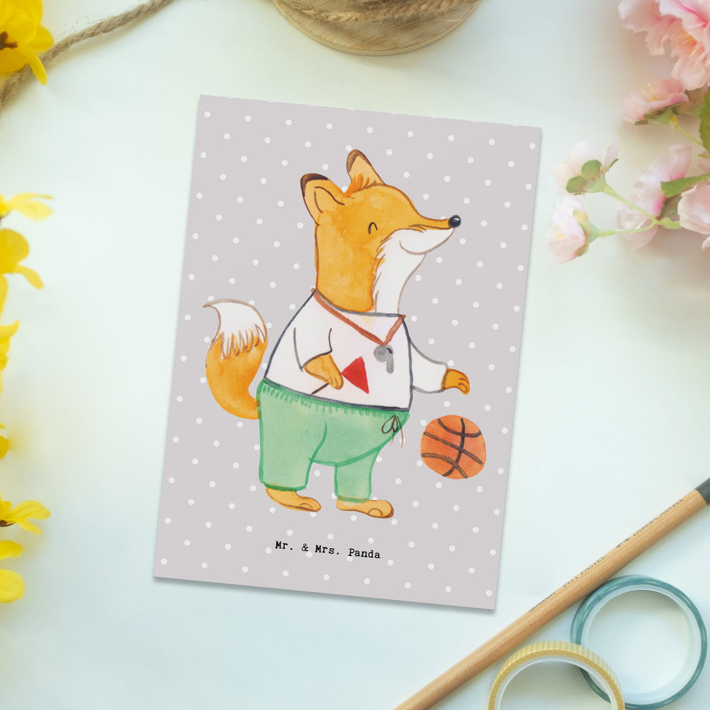 Postkarte Basketballtrainer mit Herz Postkarte, Karte, Geschenkkarte, Grußkarte, Einladung, Ansichtskarte, Geburtstagskarte, Einladungskarte, Dankeskarte, Ansichtskarten, Einladung Geburtstag, Einladungskarten Geburtstag, Beruf, Ausbildung, Jubiläum, Abschied, Rente, Kollege, Kollegin, Geschenk, Schenken, Arbeitskollege, Mitarbeiter, Firma, Danke, Dankeschön, Basketballtrainer, Basketball, Sport, Ballsport, Basketballcoach, Basketballer, Verein