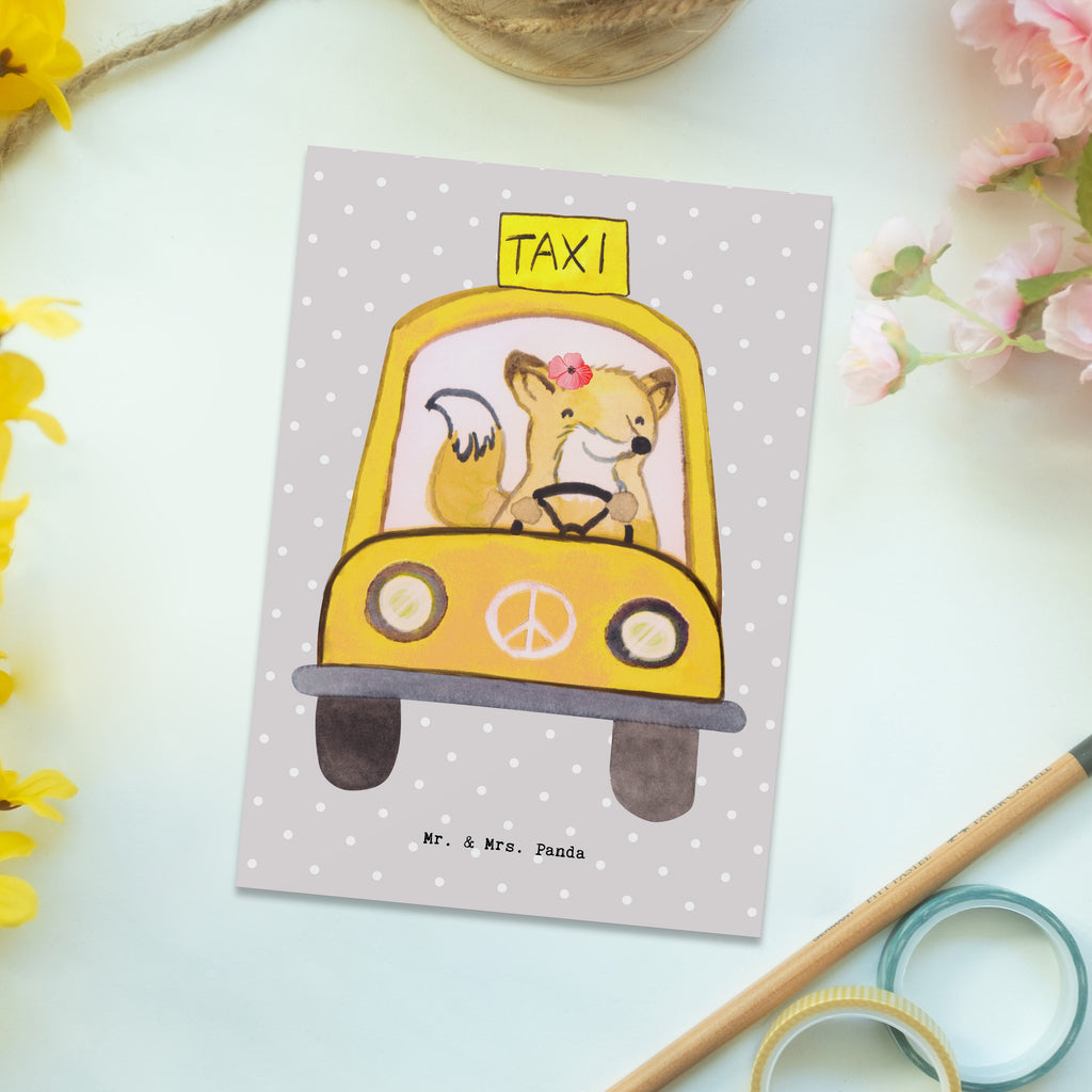 Postkarte Taxifahrerin mit Herz Postkarte, Karte, Geschenkkarte, Grußkarte, Einladung, Ansichtskarte, Geburtstagskarte, Einladungskarte, Dankeskarte, Ansichtskarten, Einladung Geburtstag, Einladungskarten Geburtstag, Beruf, Ausbildung, Jubiläum, Abschied, Rente, Kollege, Kollegin, Geschenk, Schenken, Arbeitskollege, Mitarbeiter, Firma, Danke, Dankeschön