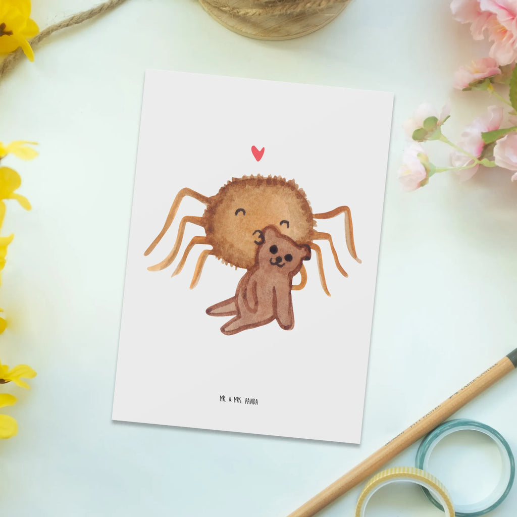 Postkarte Spinne Agathe Teddy Postkarte, Karte, Geschenkkarte, Grußkarte, Einladung, Ansichtskarte, Geburtstagskarte, Einladungskarte, Dankeskarte, Ansichtskarten, Einladung Geburtstag, Einladungskarten Geburtstag, Spinne Agathe, Spinne, Agathe, Videos, Merchandise, Freundschaft, Liebesgeschenk, Verliebt, Liebesbeweis, Teddy, Treue, Miteinander, Dankeschön