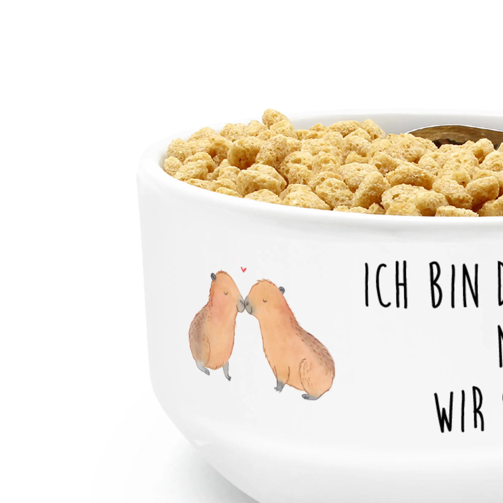 Müslischale Capybara Liebe Müslischale, Müslischüssel, Früstücksschüssel, Schüssel, Keramik Schüssel, Dessertschüssel, Salatschüssel, Suppenschüssel, Obstschale, Porzellan Schale, Snackschale, Müsli schalen, Müsli schale, Müslischale Keramik, Müslischalen bunt, Weiße Müslischalen, Bunte Müslischalen, Müslischale Porzellan, Müslischale lustig, Keramik Müslischale, Frühstücksschalen, Schöne Müslischalen, Müslischale mit Spruch, Tiermotive, Gute Laune, lustige Sprüche, Tiere, Capybara, Liebe, verliebt, Paar, Jahrestag, Kuschel Capybaras, Tierliebe, Romantisches Geschenk, Handgezeichnet, Verschmolzen, Geschenkidee, Beziehung, Partnertiere, Ich bin deins, Du bist meins, Liebesspruch, Herzlich, Valentinstag, Ehejubiläum, Liebesbeweis