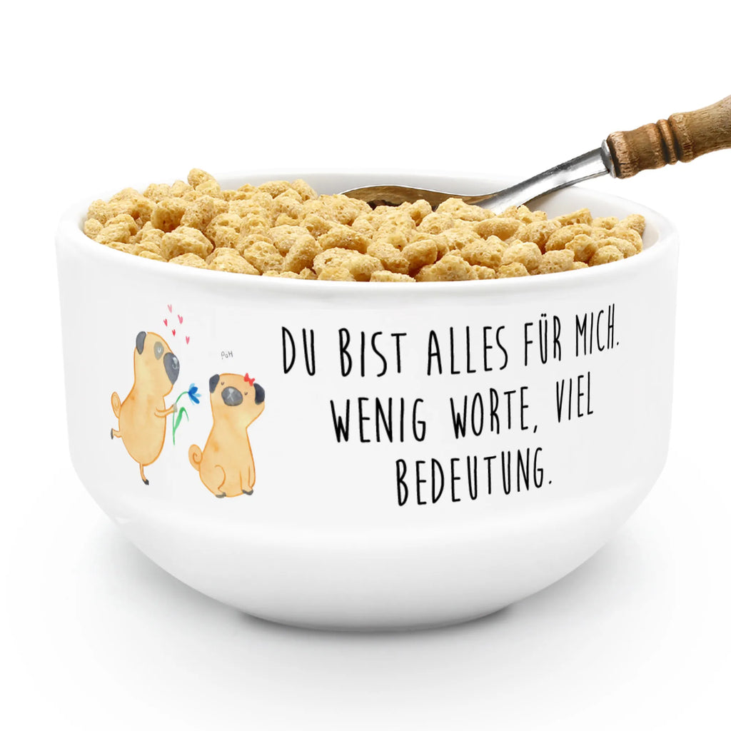 Müslischale Mops verliebt Müslischale, Müslischüssel, Früstücksschüssel, Schüssel, Keramik Schüssel, Dessertschüssel, Salatschüssel, Suppenschüssel, Obstschale, Porzellan Schale, Snackschale, Müsli schalen, Müsli schale, Müslischale Keramik, Müslischalen bunt, Weiße Müslischalen, Bunte Müslischalen, Müslischale Porzellan, Müslischale lustig, Keramik Müslischale, Frühstücksschalen, Schöne Müslischalen, Müslischale mit Spruch, Hund, Hundemotiv, Haustier, Hunderasse, Tierliebhaber, Hundebesitzer, Sprüche, Mops, Möpse, Hundeliebe, verliebt, Liebe, Liebesspruch. Verlobt, Geschenk Freund, Partner