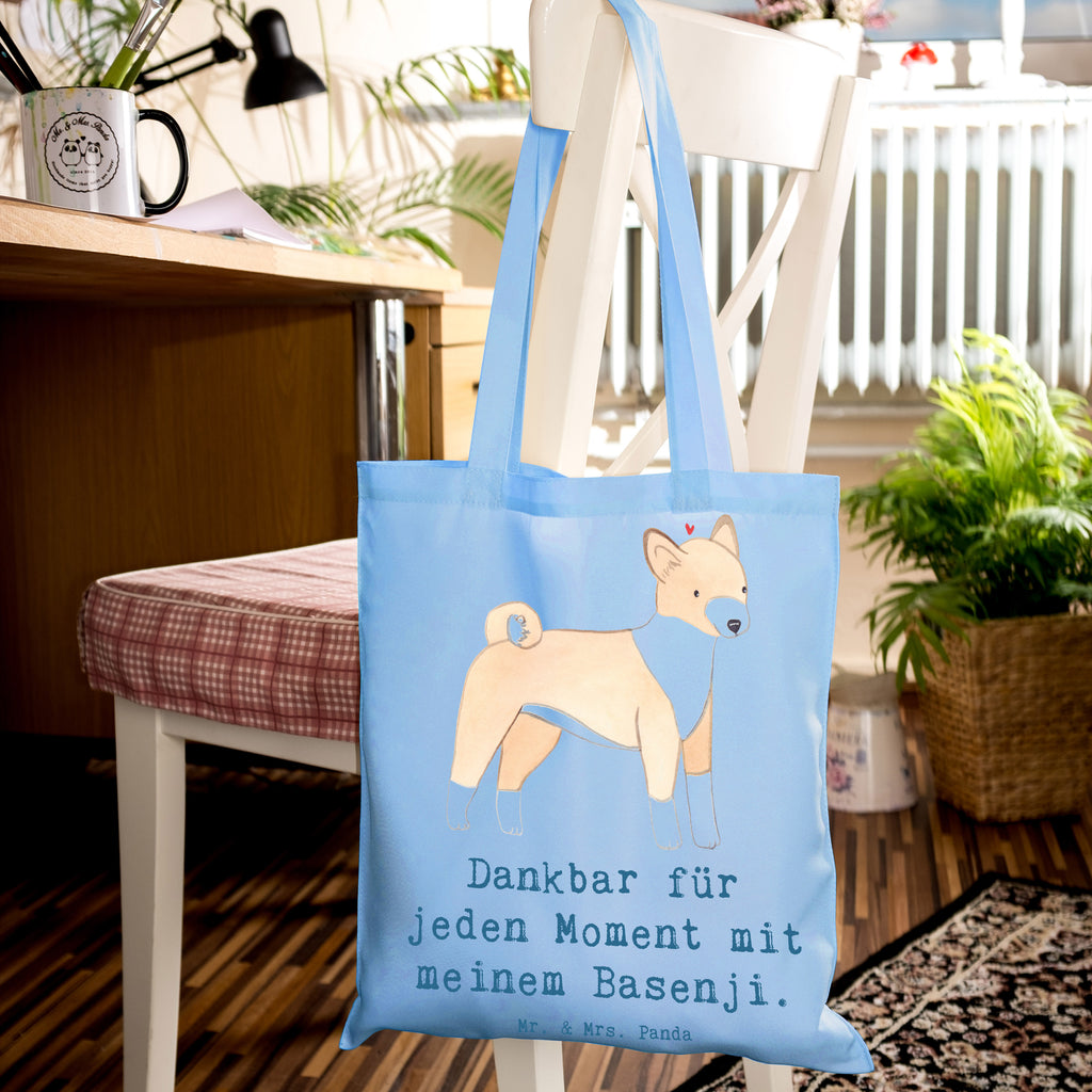 Tragetasche Basenji Moment Beuteltasche, Beutel, Einkaufstasche, Jutebeutel, Stoffbeutel, Tasche, Shopper, Umhängetasche, Strandtasche, Schultertasche, Stofftasche, Tragetasche, Badetasche, Jutetasche, Einkaufstüte, Laptoptasche, Hund, Hunderasse, Rassehund, Hundebesitzer, Geschenk, Tierfreund, Schenken, Welpe, Kongo-Terrier, Basenji