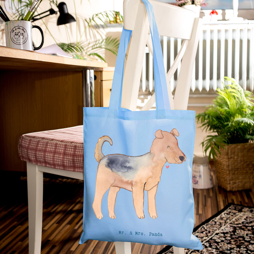 Tragetasche Airedale Terrier Moment Beuteltasche, Beutel, Einkaufstasche, Jutebeutel, Stoffbeutel, Tasche, Shopper, Umhängetasche, Strandtasche, Schultertasche, Stofftasche, Tragetasche, Badetasche, Jutetasche, Einkaufstüte, Laptoptasche, Hund, Hunderasse, Rassehund, Hundebesitzer, Geschenk, Tierfreund, Schenken, Welpe, Airedale Terrier