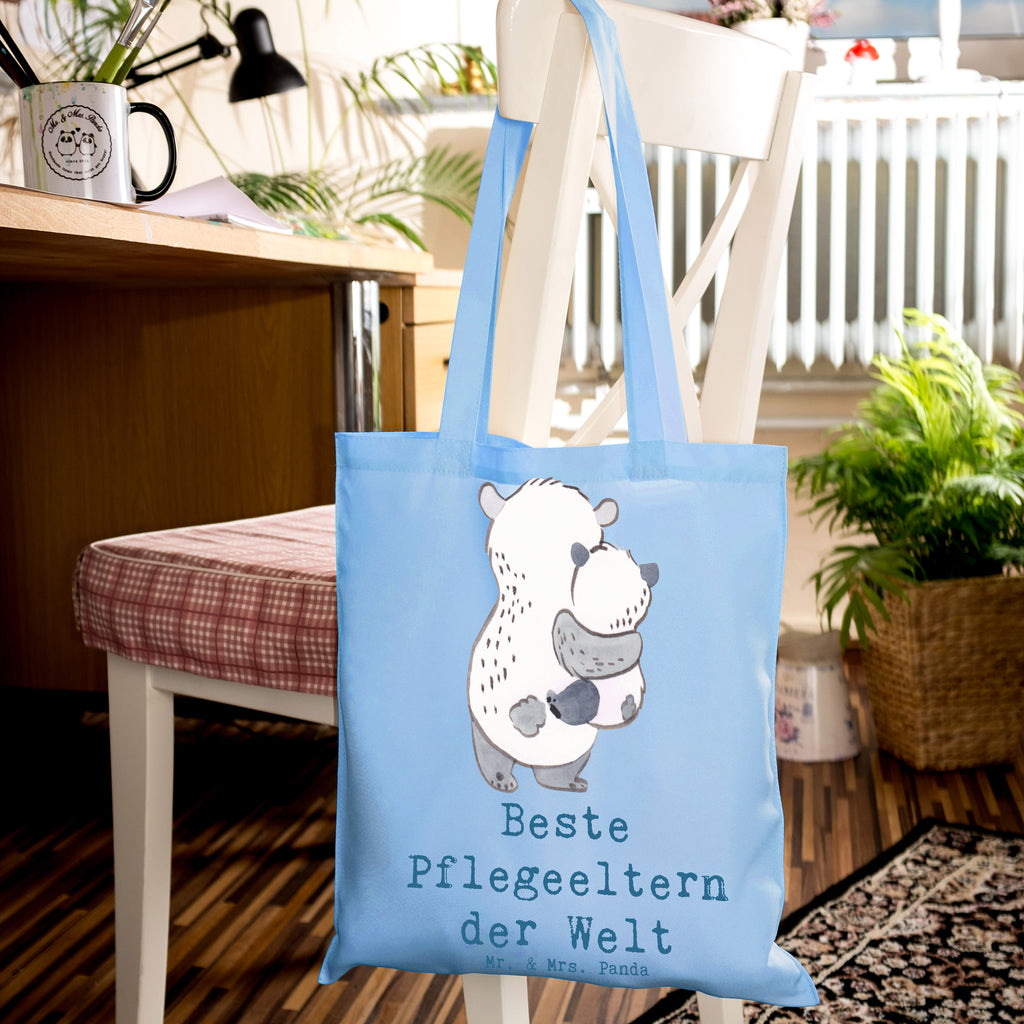 Tragetasche Panda Beste Pflegeeltern der Welt Beuteltasche, Beutel, Einkaufstasche, Jutebeutel, Stoffbeutel, Tasche, Shopper, Umhängetasche, Strandtasche, Schultertasche, Stofftasche, Tragetasche, Badetasche, Jutetasche, Einkaufstüte, Laptoptasche, für, Dankeschön, Geschenk, Schenken, Geburtstag, Geburtstagsgeschenk, Geschenkidee, Danke, Bedanken, Mitbringsel, Freude machen, Geschenktipp, Pflegeeltern, Pflegekind, Adoption, Eltern, Mama, Papa, Mami, Papi, Familie, Elternpaar, Mama und Papa