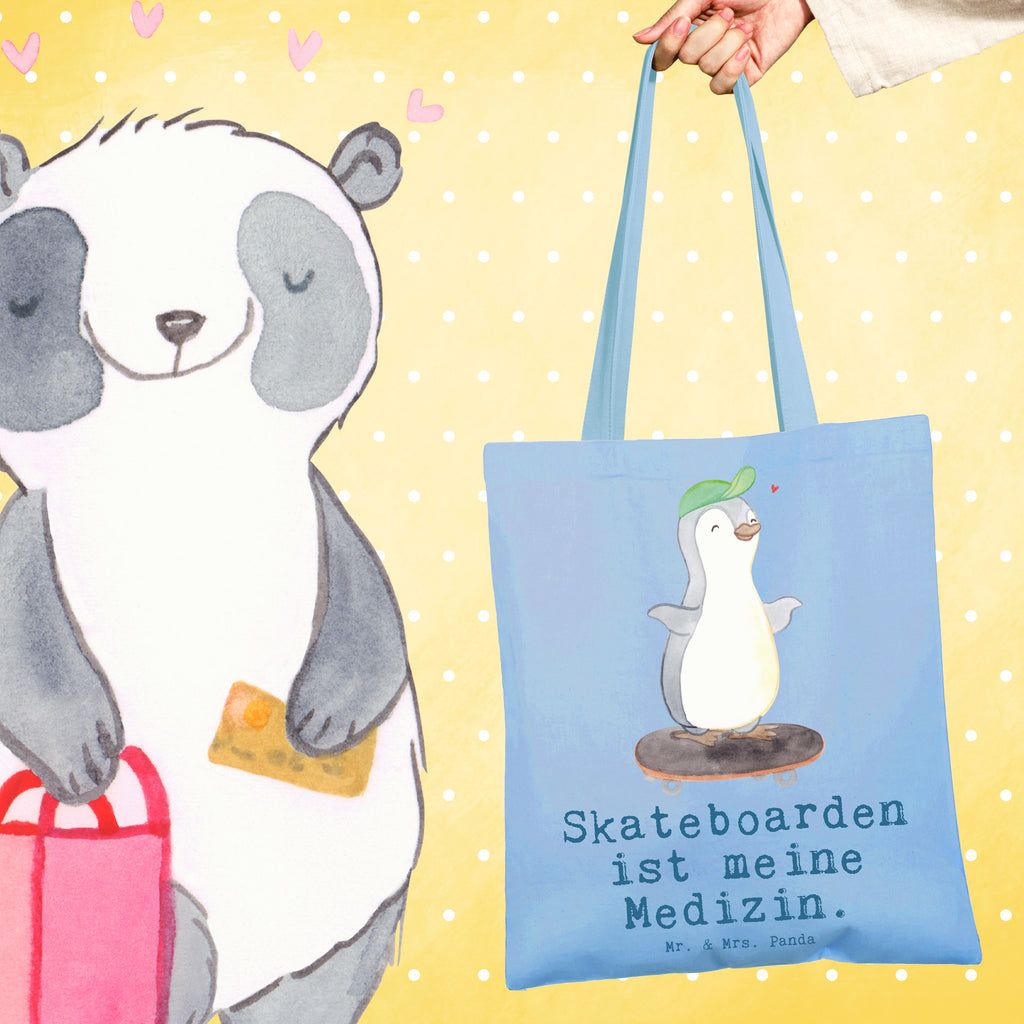 Tragetasche Pinguin Skateboarden Beuteltasche, Beutel, Einkaufstasche, Jutebeutel, Stoffbeutel, Tasche, Shopper, Umhängetasche, Strandtasche, Schultertasche, Stofftasche, Tragetasche, Badetasche, Jutetasche, Einkaufstüte, Laptoptasche, Geschenk, Sport, Sportart, Hobby, Schenken, Danke, Dankeschön, Auszeichnung, Gewinn, Sportler, Skateboarden, Skateboard fahren, Skaten, Skateboard, Skateplatz