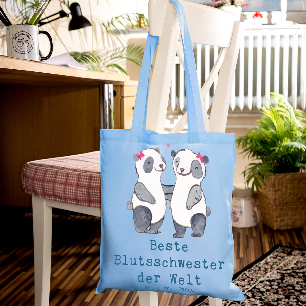 Tragetasche Panda Beste Blutsschwester der Welt Beuteltasche, Beutel, Einkaufstasche, Jutebeutel, Stoffbeutel, Tasche, Shopper, Umhängetasche, Strandtasche, Schultertasche, Stofftasche, Tragetasche, Badetasche, Jutetasche, Einkaufstüte, Laptoptasche, für, Dankeschön, Geschenk, Schenken, Geburtstag, Geburtstagsgeschenk, Geschenkidee, Danke, Bedanken, Mitbringsel, Freude machen, Geschenktipp, Blutsschwester, Blutsgeschwister, Freundin, Bae, Schwestern, Schwester, Geschwister, Schwesterherz, Sister, Familie, Kleinigkeit, Beste, Tochter, Liebe