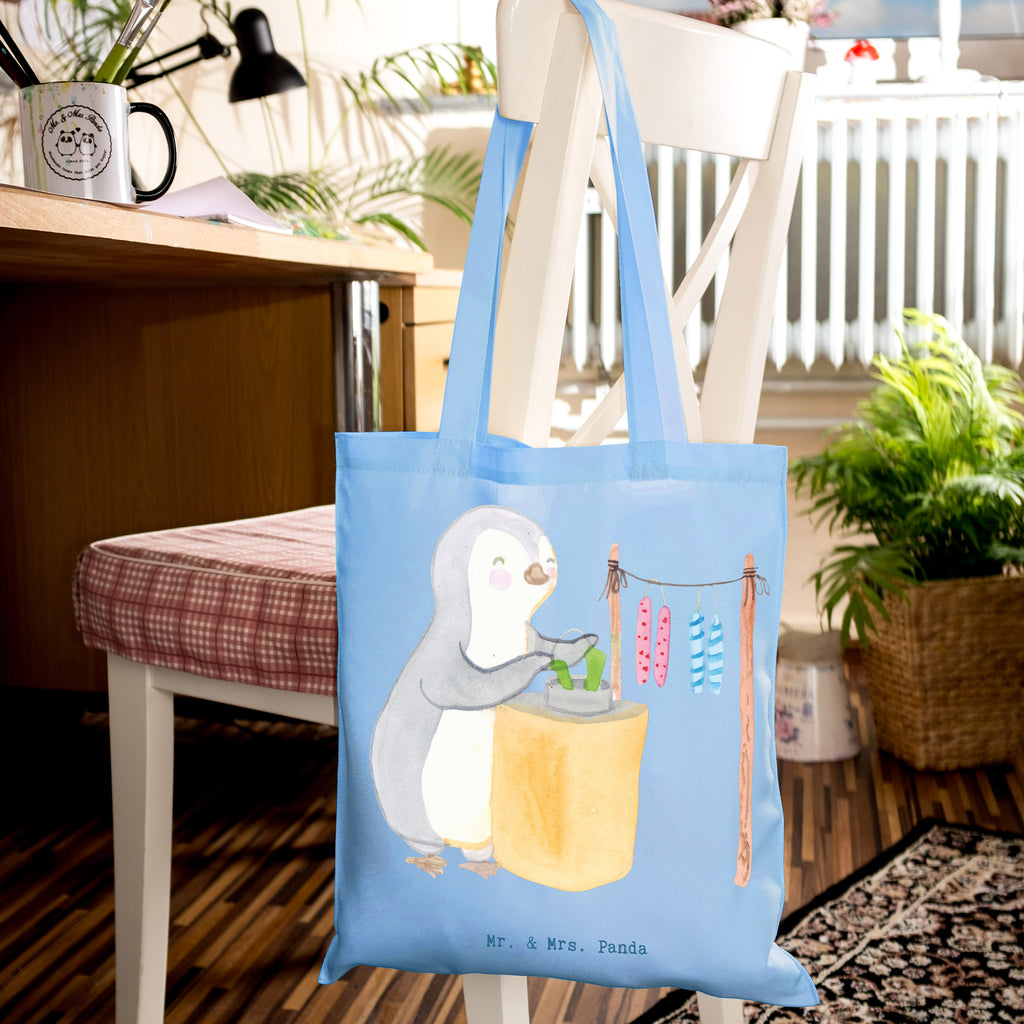 Tragetasche Pinguin Kerzenziehen Beuteltasche, Beutel, Einkaufstasche, Jutebeutel, Stoffbeutel, Tasche, Shopper, Umhängetasche, Strandtasche, Schultertasche, Stofftasche, Tragetasche, Badetasche, Jutetasche, Einkaufstüte, Laptoptasche, Geschenk, Sport, Sportart, Hobby, Schenken, Danke, Dankeschön, Auszeichnung, Gewinn, Sportler, Kerzenziehen, Kerzen ziehen. DIY, Deko basteln