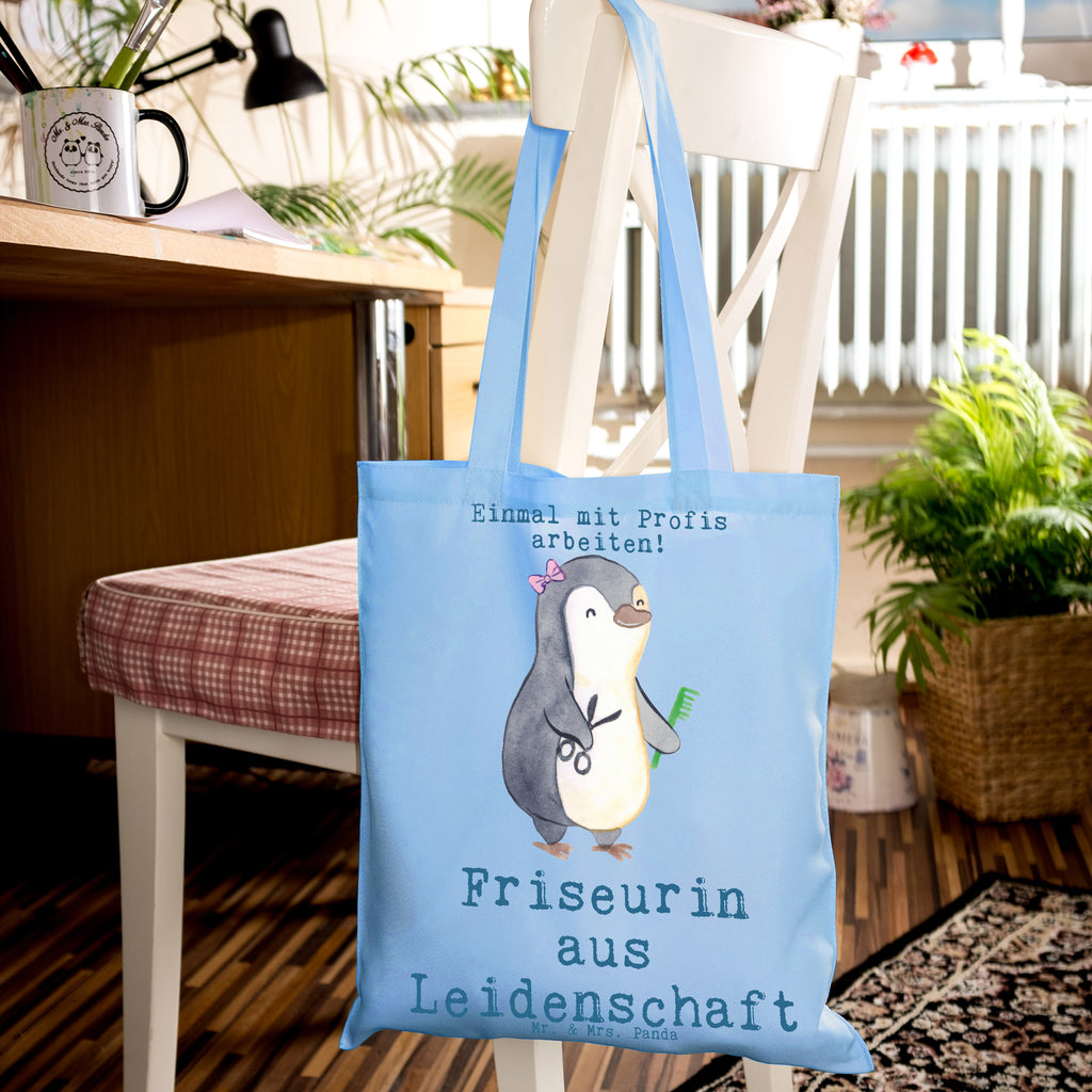 Tragetasche Friseurin aus Leidenschaft Beuteltasche, Beutel, Einkaufstasche, Jutebeutel, Stoffbeutel, Tasche, Shopper, Umhängetasche, Strandtasche, Schultertasche, Stofftasche, Tragetasche, Badetasche, Jutetasche, Einkaufstüte, Laptoptasche, Beruf, Ausbildung, Jubiläum, Abschied, Rente, Kollege, Kollegin, Geschenk, Schenken, Arbeitskollege, Mitarbeiter, Firma, Danke, Dankeschön, Frisörin, Haarstylistin, Frisörbesuch, Friseursalon, Eröffnung Friseur