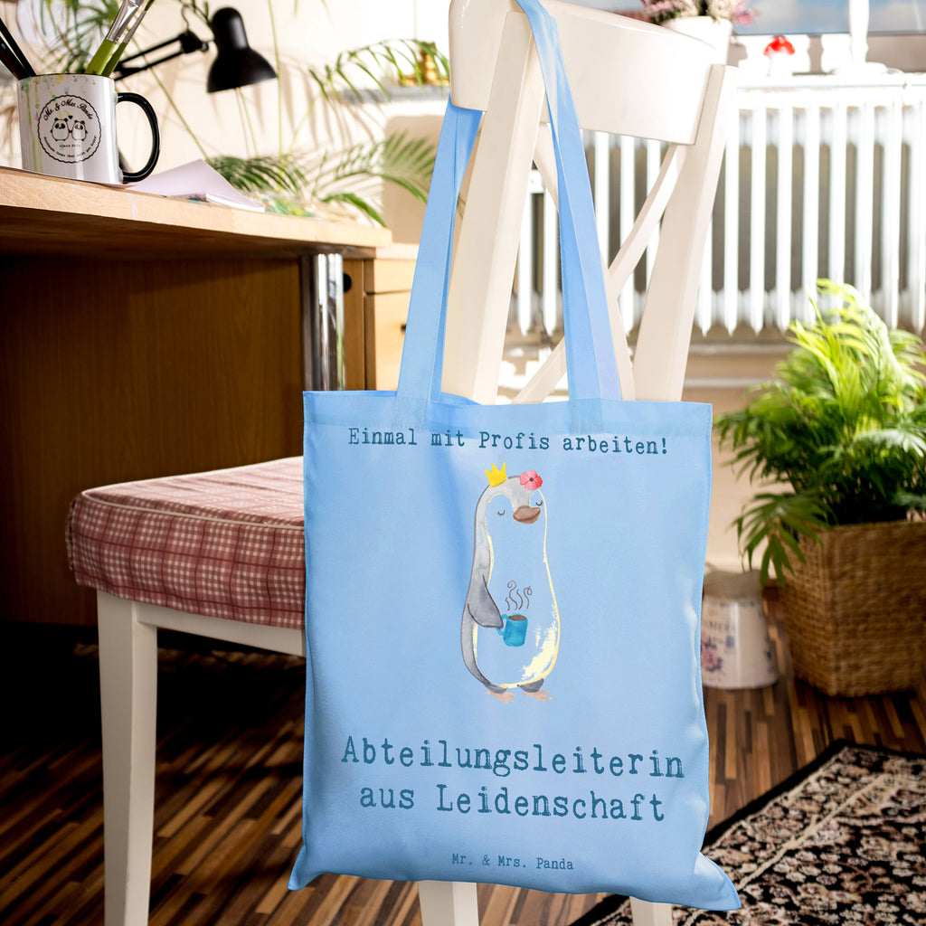 Tragetasche Abteilungsleiterin aus Leidenschaft Beuteltasche, Beutel, Einkaufstasche, Jutebeutel, Stoffbeutel, Tasche, Shopper, Umhängetasche, Strandtasche, Schultertasche, Stofftasche, Tragetasche, Badetasche, Jutetasche, Einkaufstüte, Laptoptasche, Beruf, Ausbildung, Jubiläum, Abschied, Rente, Kollege, Kollegin, Geschenk, Schenken, Arbeitskollege, Mitarbeiter, Firma, Danke, Dankeschön, Abteilungsleiterin, Teamleiterin, Führungskraft