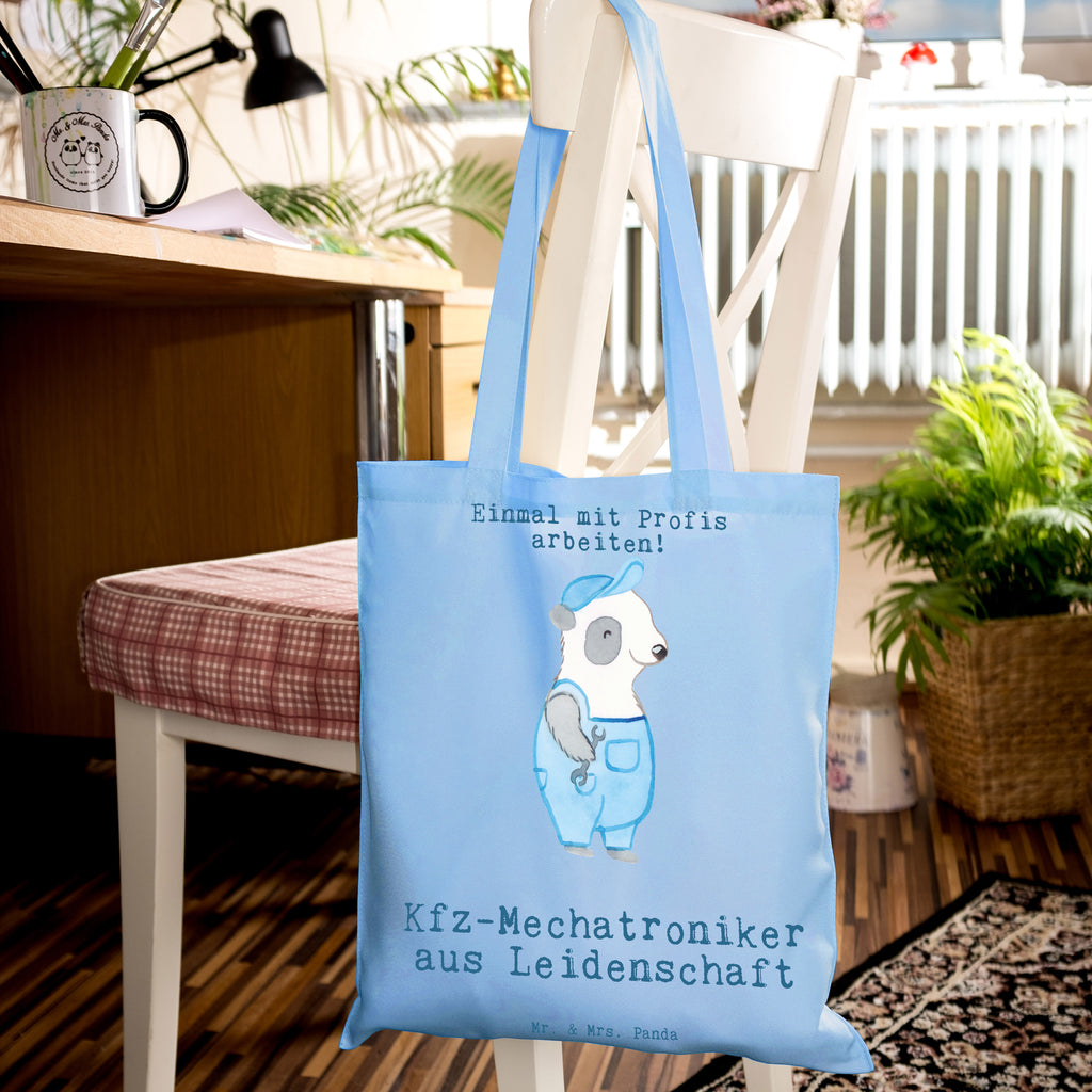 Tragetasche Kfz-Mechatroniker aus Leidenschaft Beuteltasche, Beutel, Einkaufstasche, Jutebeutel, Stoffbeutel, Tasche, Shopper, Umhängetasche, Strandtasche, Schultertasche, Stofftasche, Tragetasche, Badetasche, Jutetasche, Einkaufstüte, Laptoptasche, Beruf, Ausbildung, Jubiläum, Abschied, Rente, Kollege, Kollegin, Geschenk, Schenken, Arbeitskollege, Mitarbeiter, Firma, Danke, Dankeschön, Kfz-Mechatroniker, Kraftfahrzeugmechaniker, Meister, Gesellenprüfung