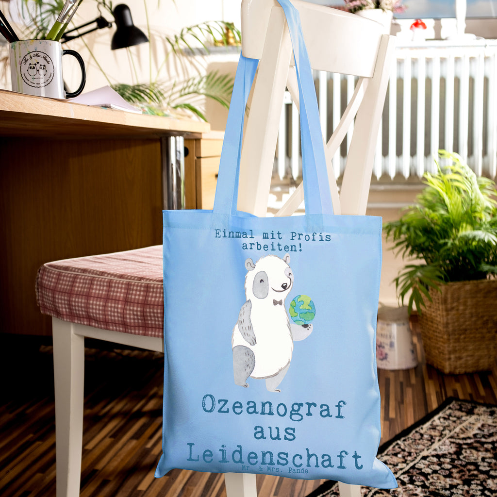 Tragetasche Ozeanograf aus Leidenschaft Beuteltasche, Beutel, Einkaufstasche, Jutebeutel, Stoffbeutel, Tasche, Shopper, Umhängetasche, Strandtasche, Schultertasche, Stofftasche, Tragetasche, Badetasche, Jutetasche, Einkaufstüte, Laptoptasche, Beruf, Ausbildung, Jubiläum, Abschied, Rente, Kollege, Kollegin, Geschenk, Schenken, Arbeitskollege, Mitarbeiter, Firma, Danke, Dankeschön, Ozeanograf, Meeresbiologe, Meereskundler, Naturwissenschaftler, Meeresforscher, maritime Forschung, Studium