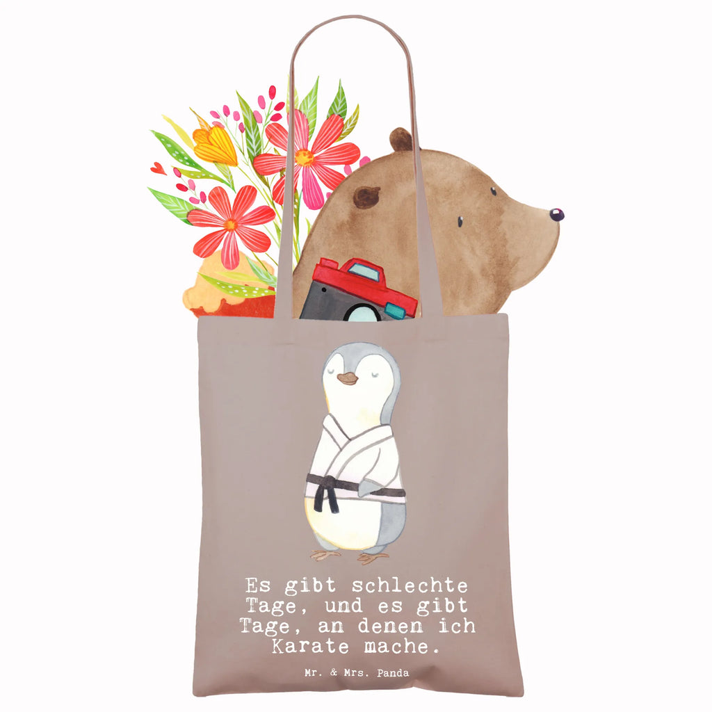 Tragetasche Pinguin Karate Beuteltasche, Beutel, Einkaufstasche, Jutebeutel, Stoffbeutel, Tasche, Shopper, Umhängetasche, Strandtasche, Schultertasche, Stofftasche, Tragetasche, Badetasche, Jutetasche, Einkaufstüte, Laptoptasche, Geschenk, Sport, Sportart, Hobby, Schenken, Danke, Dankeschön, Auszeichnung, Gewinn, Sportler, Karate, Kampfsportart, Selbstverteidigung, Kampfkunst, Karate Verein