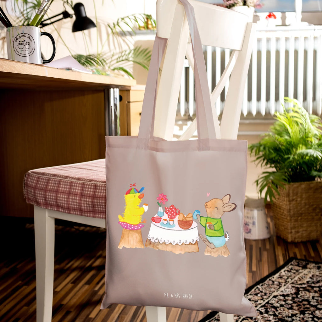 Tragetasche Ostern Frühstück Beuteltasche, Beutel, Einkaufstasche, Jutebeutel, Stoffbeutel, Tasche, Shopper, Umhängetasche, Strandtasche, Schultertasche, Stofftasche, Tragetasche, Badetasche, Jutetasche, Einkaufstüte, Laptoptasche, Ostern, Osterhase, Ostergeschenke, Osternest, Osterdeko, Geschenke zu Ostern, Ostern Geschenk, Ostergeschenke Kinder, Ostern Kinder, Ostergrüße, Ostereier, Frühling, Frühlingsgefühle, Hase, Osterfrühstück, Frühstück, Picknick, Küken, Osterküken