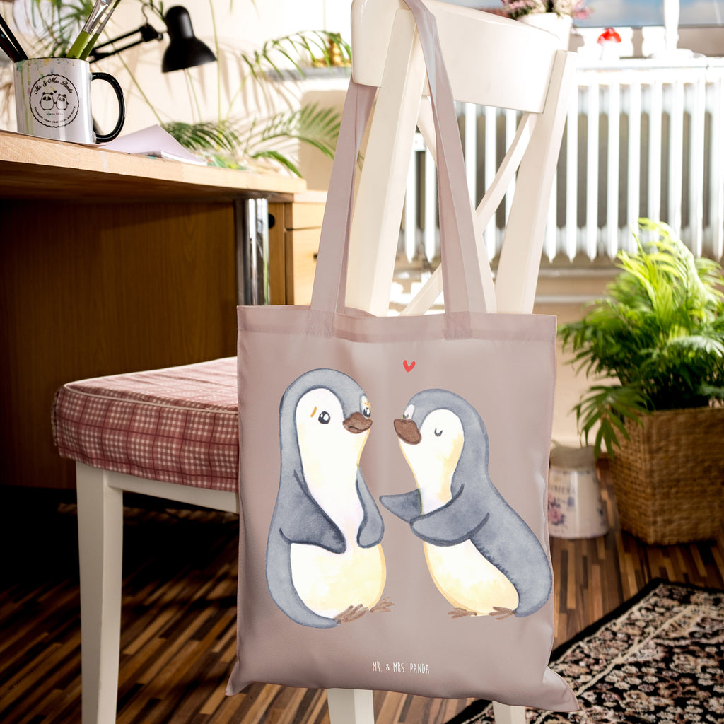 Tragetasche Pinguine trösten Beuteltasche, Beutel, Einkaufstasche, Jutebeutel, Stoffbeutel, Tasche, Shopper, Umhängetasche, Strandtasche, Schultertasche, Stofftasche, Tragetasche, Badetasche, Jutetasche, Einkaufstüte, Laptoptasche, Liebe, Partner, Freund, Freundin, Ehemann, Ehefrau, Heiraten, Verlobung, Heiratsantrag, Liebesgeschenk, Jahrestag, Hocheitstag, Valentinstag, Geschenk für Frauen, Hochzeitstag, Mitbringsel, Geschenk für Freundin, Geschenk für Partner, Liebesbeweis, für Männer, für Ehemann