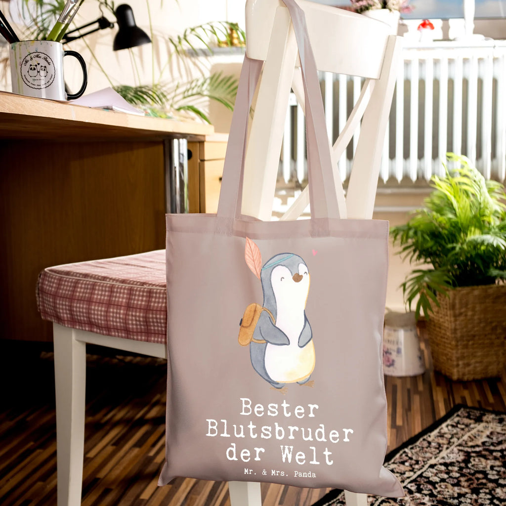 Tragetasche Pinguin Bester Blutsbruder der Welt Beuteltasche, Beutel, Einkaufstasche, Jutebeutel, Stoffbeutel, Tasche, Shopper, Umhängetasche, Strandtasche, Schultertasche, Stofftasche, Tragetasche, Badetasche, Jutetasche, Einkaufstüte, Laptoptasche, für, Dankeschön, Geschenk, Schenken, Geburtstag, Geburtstagsgeschenk, Geschenkidee, Danke, Bedanken, Mitbringsel, Freude machen, Geschenktipp, Blutsbruder, Blutsgeschwister, Freund, Brüder, Geschwister, Bruderherz, Brother, Familie, Kleinigkeit, Bester, Sido